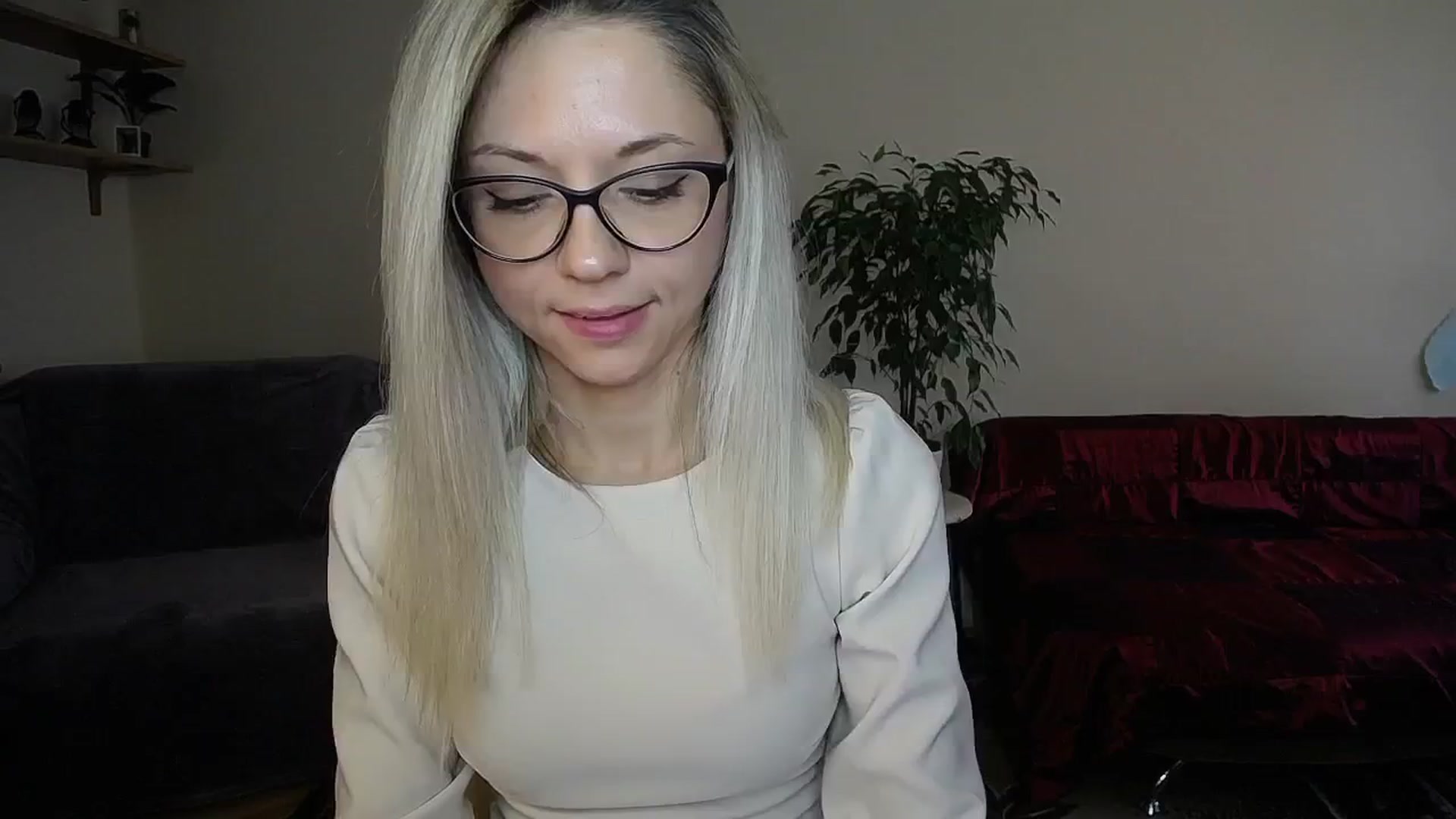 Gallery image thumbnail from Sunshine_alis's myfreecams stream on, 10/09/2024, 15:48 image 8 of 20
