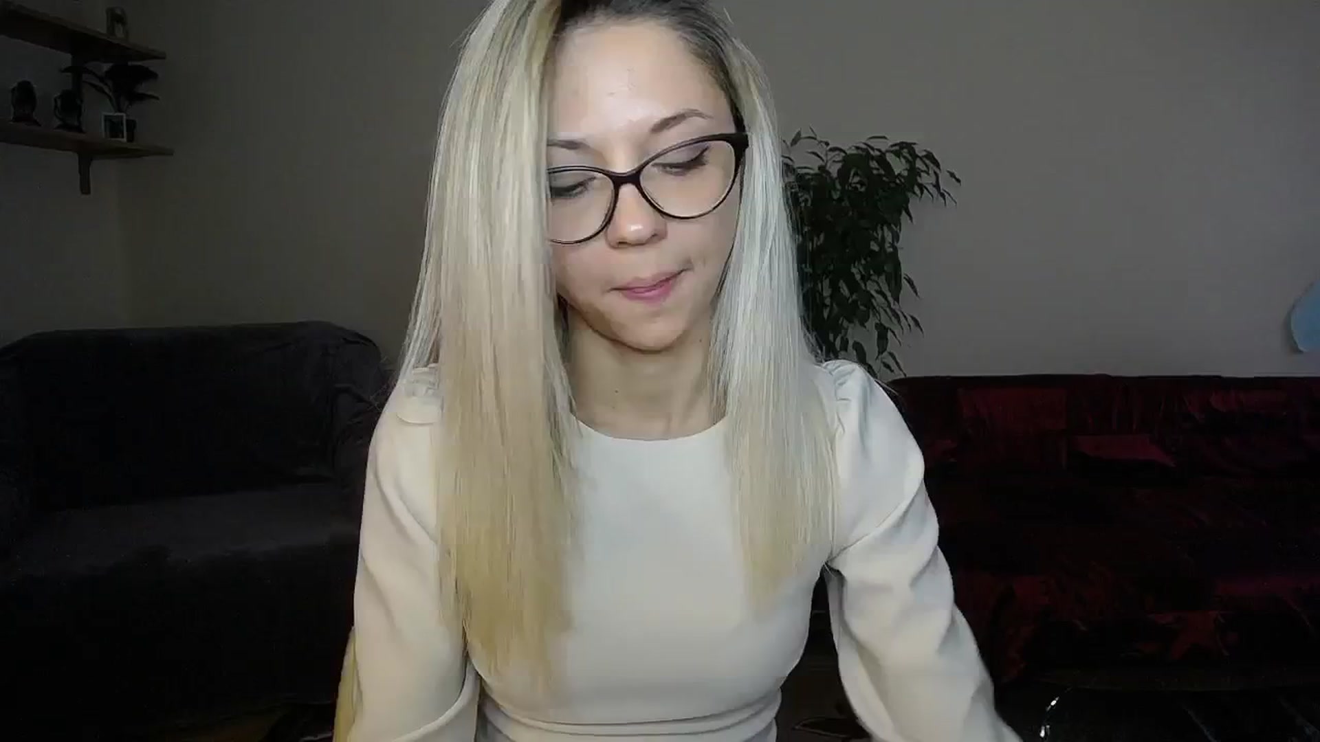 Gallery image thumbnail from Sunshine_alis's myfreecams stream on, 10/09/2024, 15:48 image 13 of 20