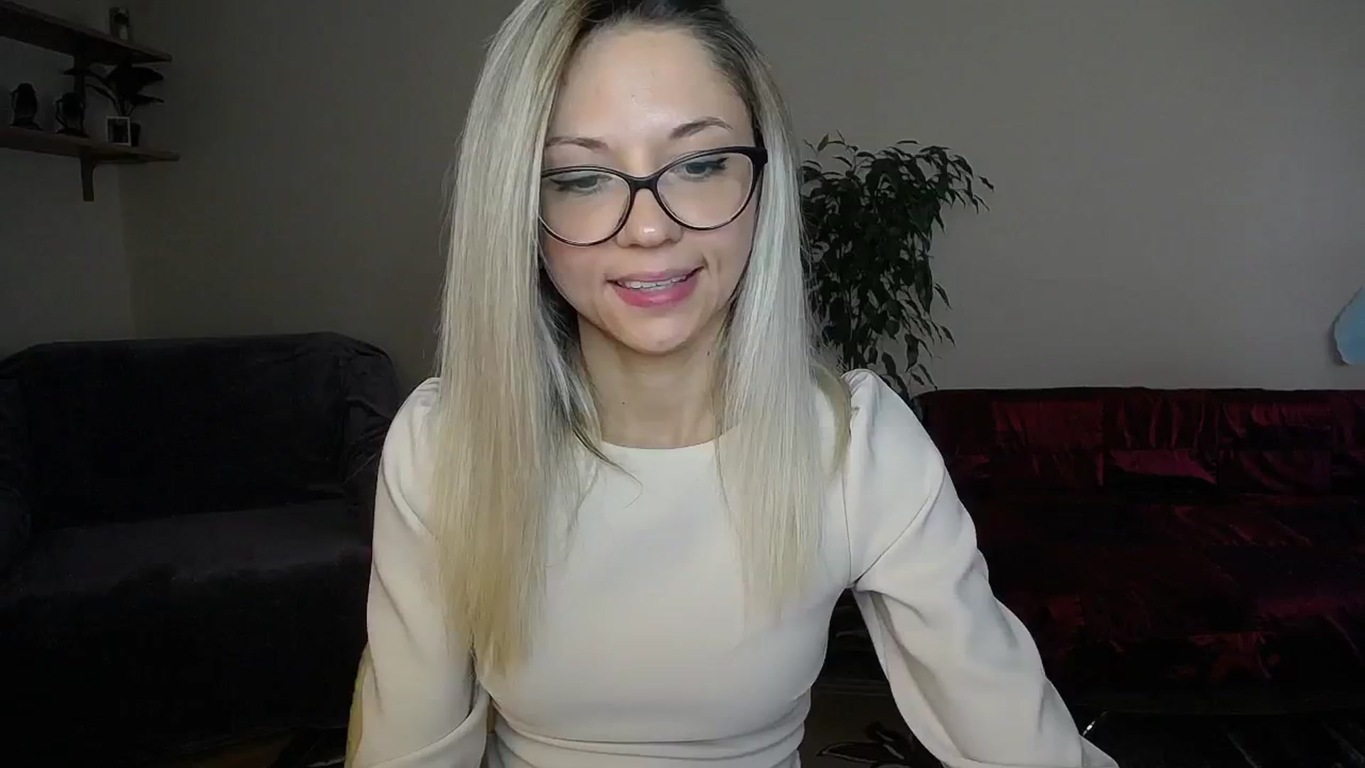 Gallery image thumbnail from Sunshine_alis's myfreecams stream on, 10/09/2024, 15:48 image 10 of 20