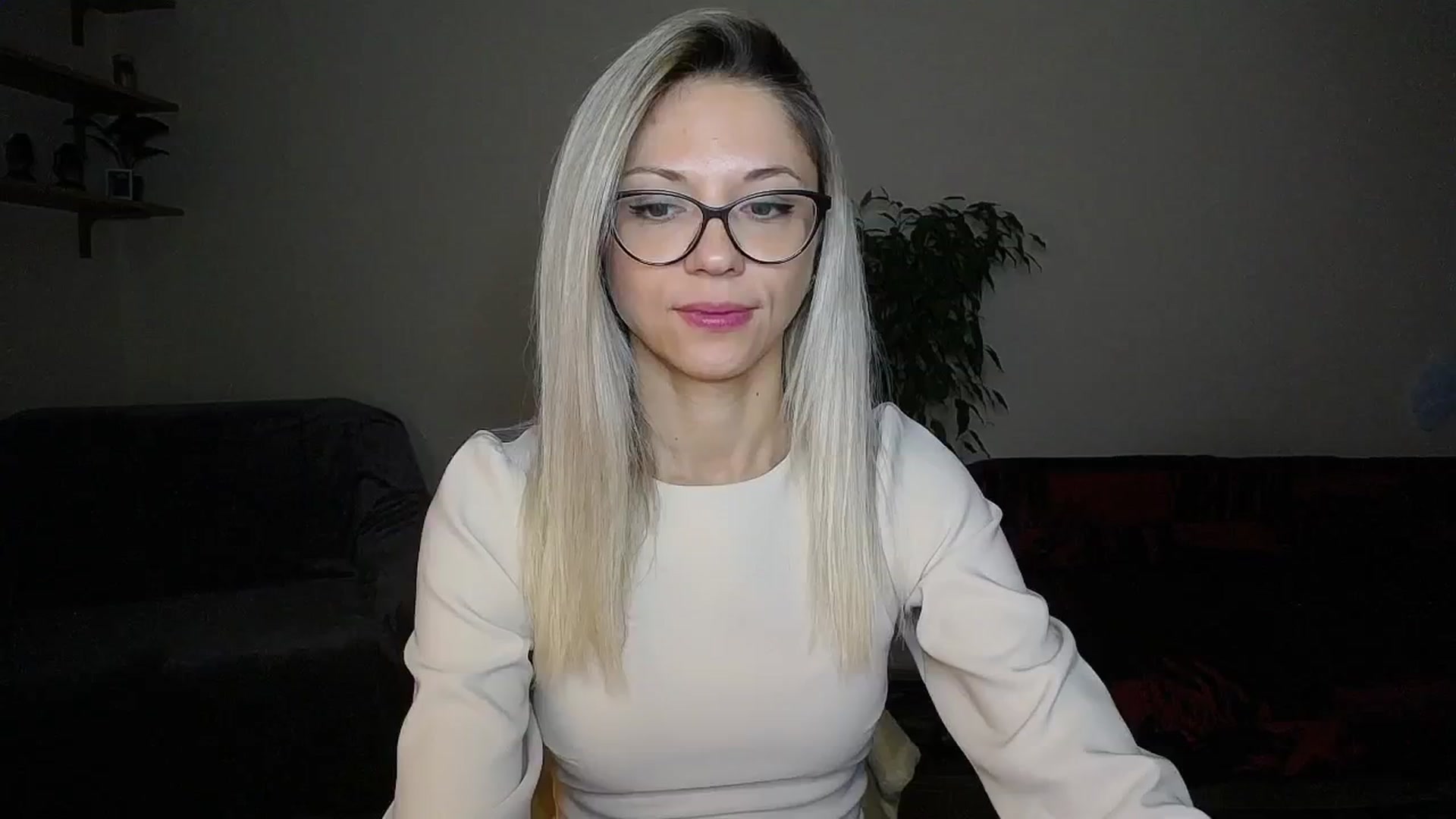 Gallery image thumbnail from Sunshine_alis's myfreecams stream on, 10/09/2024, 16:30 image 10 of 20
