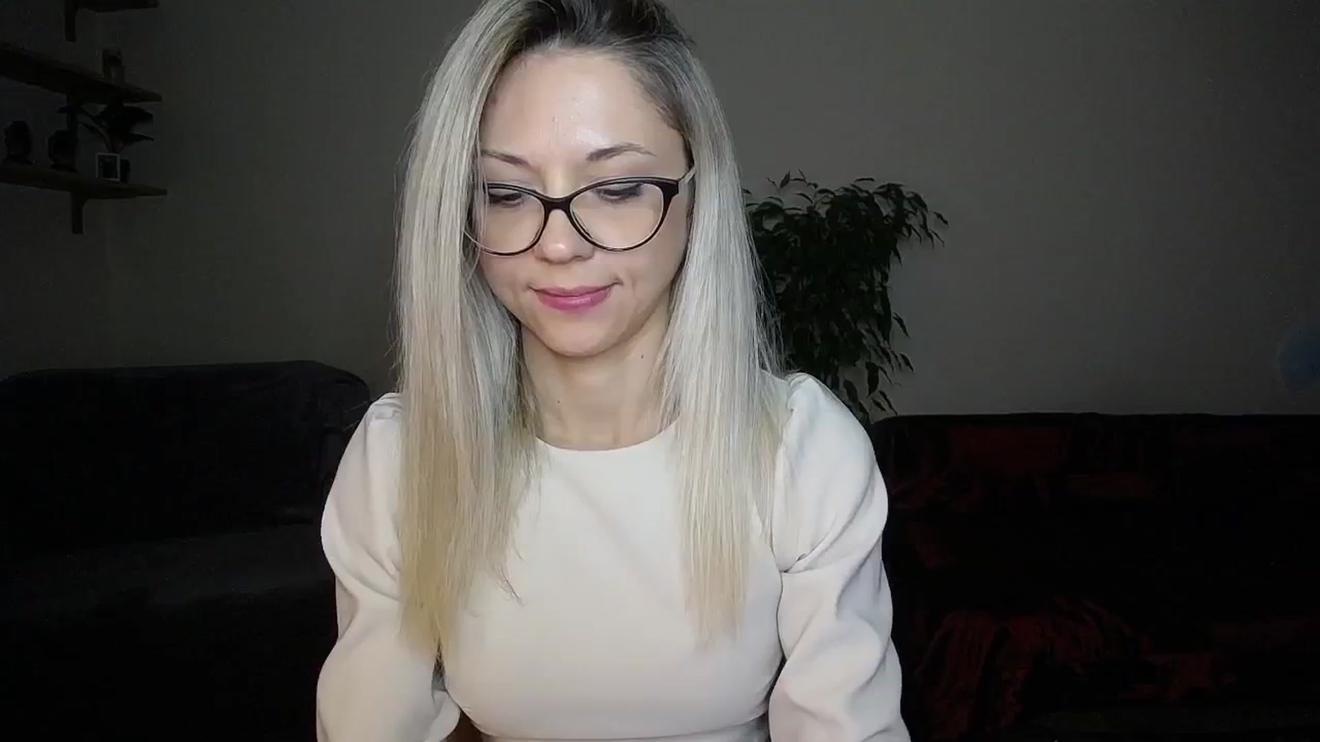 Gallery image thumbnail from Sunshine_alis's myfreecams stream on, 10/09/2024, 16:30 image 7 of 20