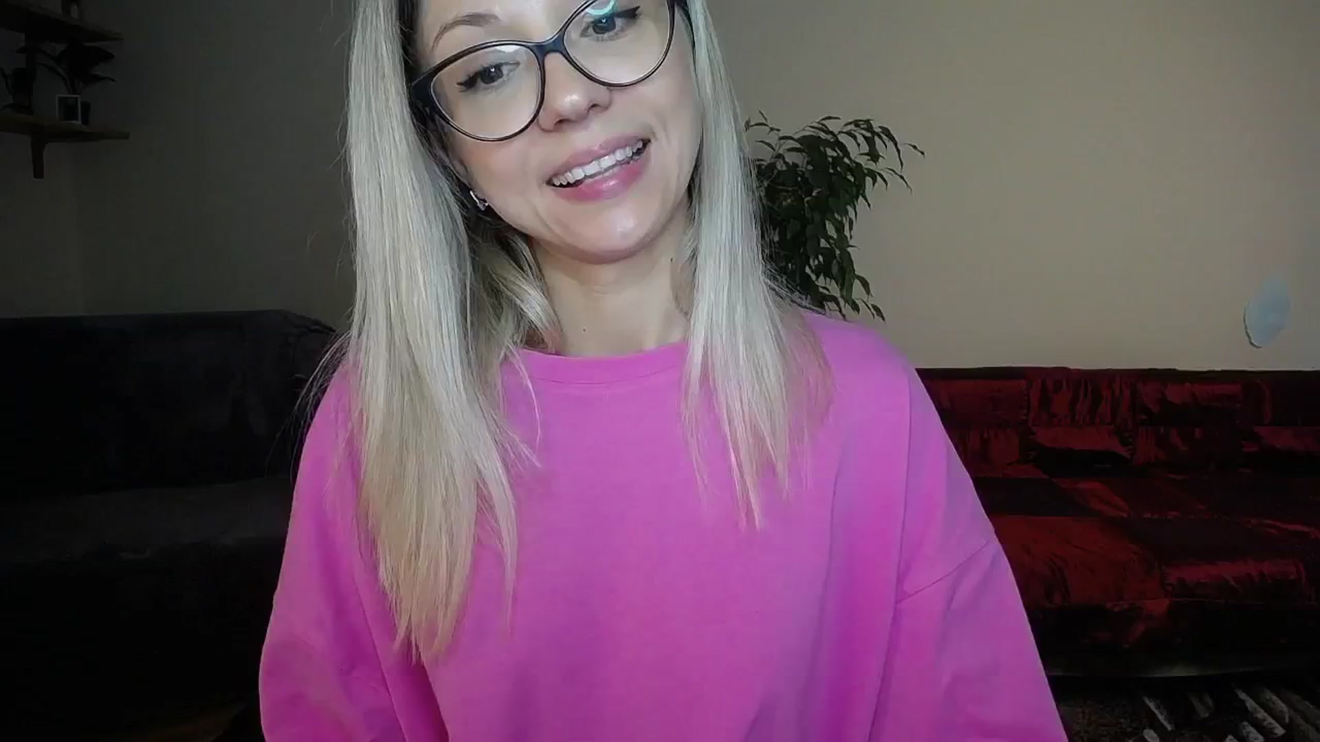 Gallery image thumbnail from Sunshine_alis's myfreecams stream on, 10/11/2024, 16:18 image 1 of 20