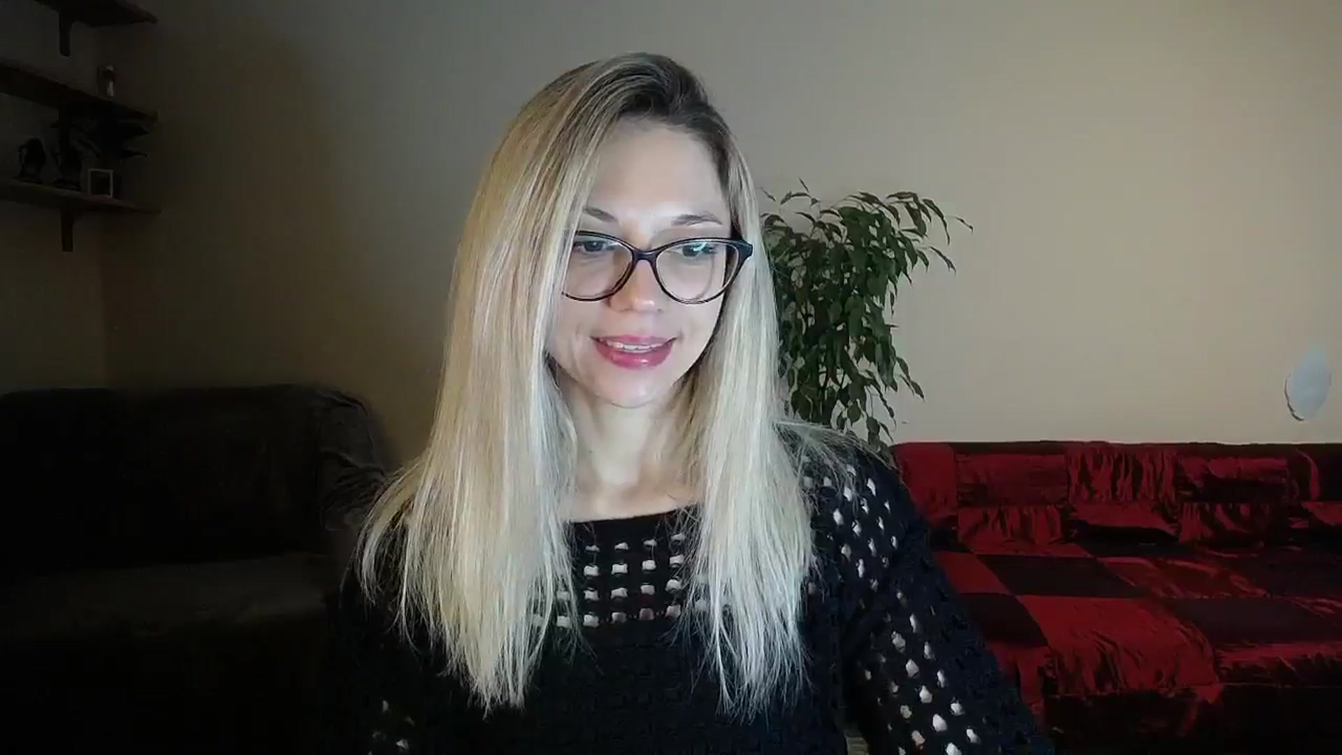 Gallery image thumbnail from Sunshine_alis's myfreecams stream on, 10/13/2024, 18:26 image 2 of 20