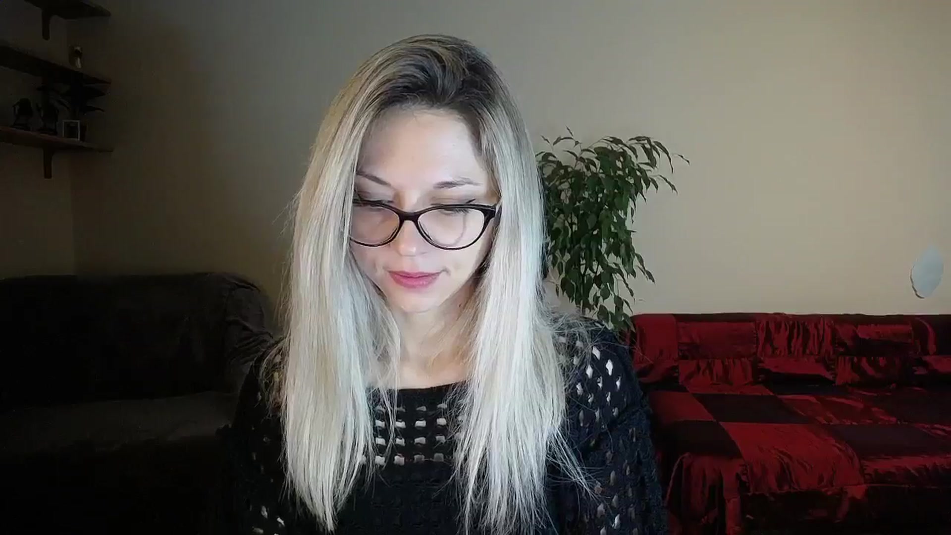 Gallery image thumbnail from Sunshine_alis's myfreecams stream on, 10/13/2024, 18:26 image 18 of 20