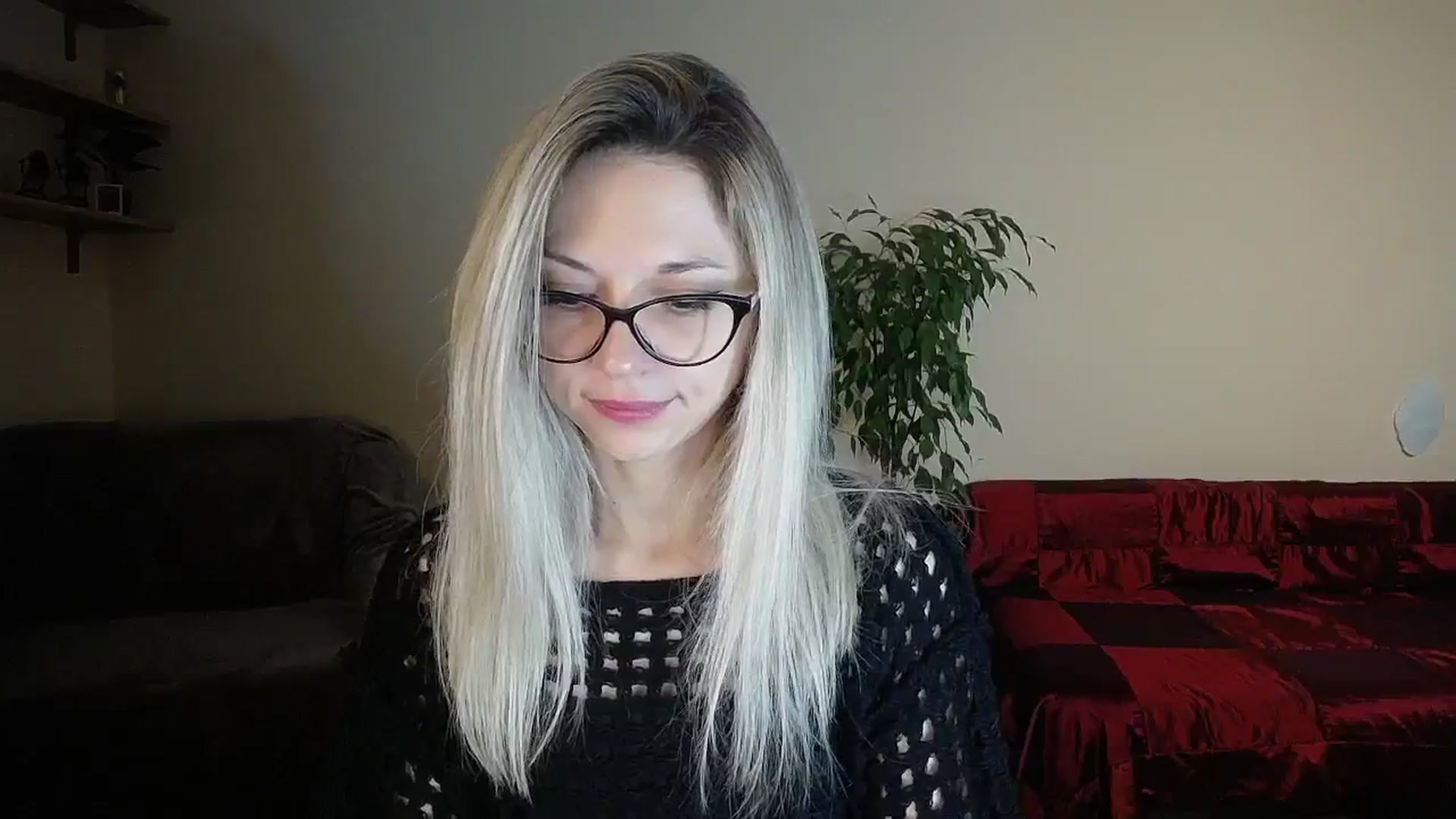 Gallery image thumbnail from Sunshine_alis's myfreecams stream on, 10/13/2024, 18:26 image 10 of 20