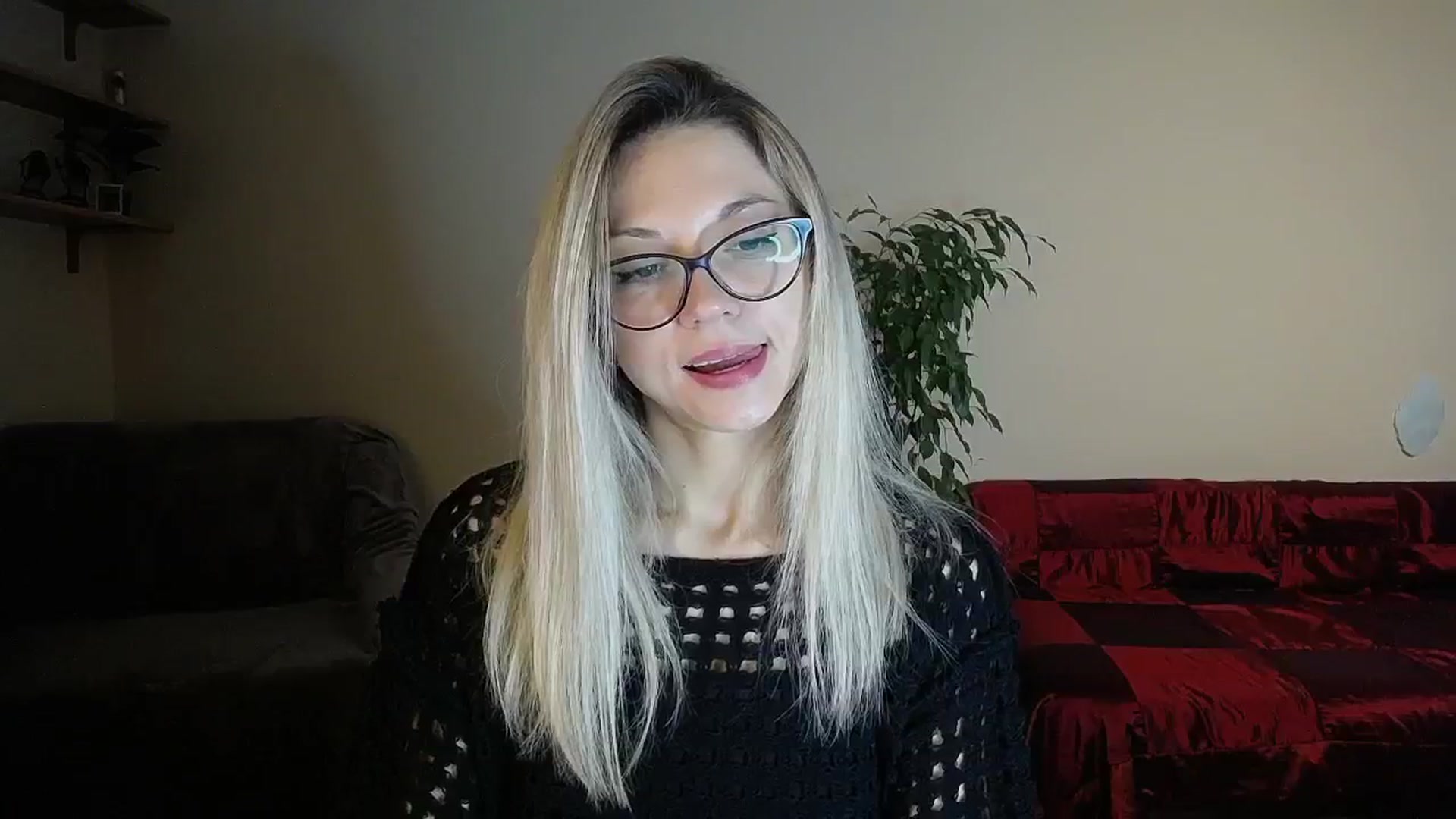 Gallery image thumbnail from Sunshine_alis's myfreecams stream on, 10/13/2024, 18:26 image 7 of 20