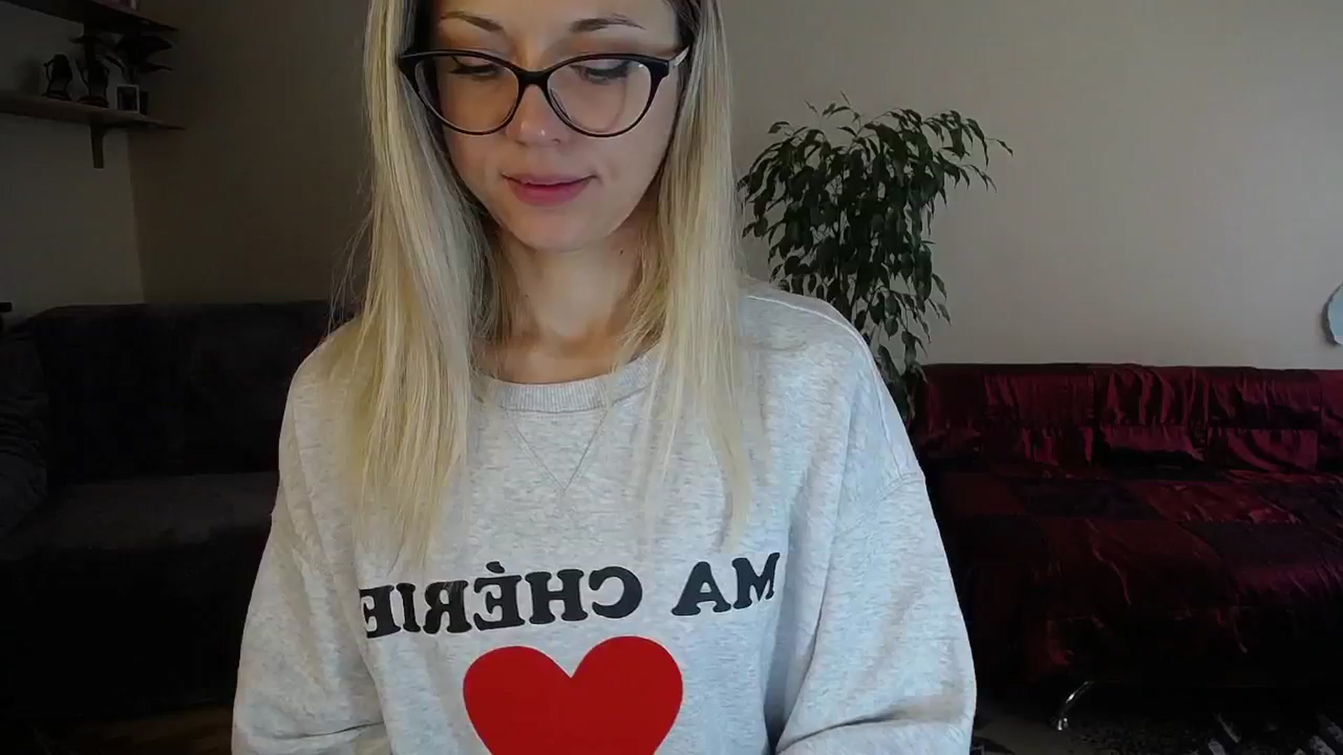 Gallery image thumbnail from Sunshine_alis's myfreecams stream on, 10/15/2024, 13:31 image 10 of 20