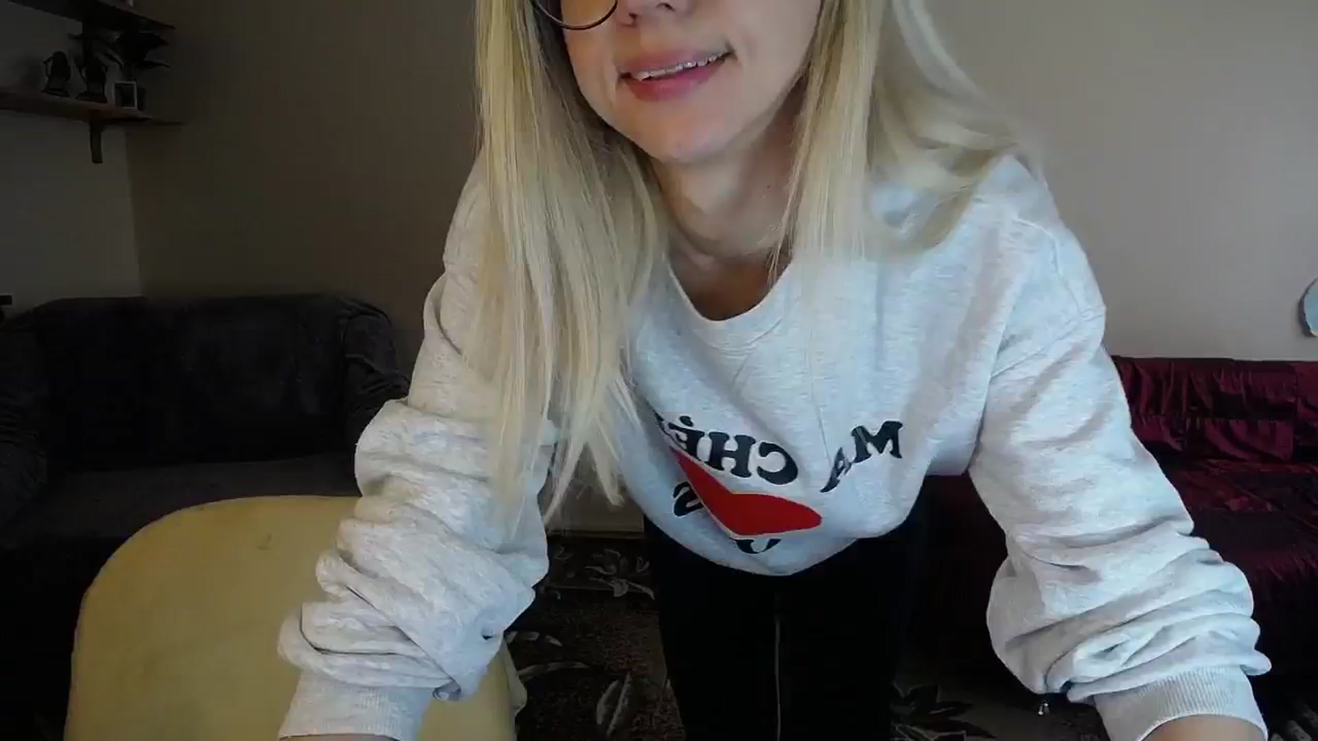 Gallery image thumbnail from Sunshine_alis's myfreecams stream on, 10/15/2024, 13:31 image 6 of 20
