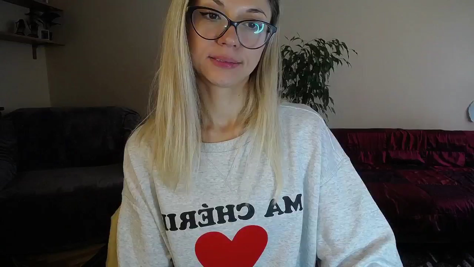 Gallery image thumbnail from Sunshine_alis's myfreecams stream on, 10/15/2024, 13:31 image 12 of 20