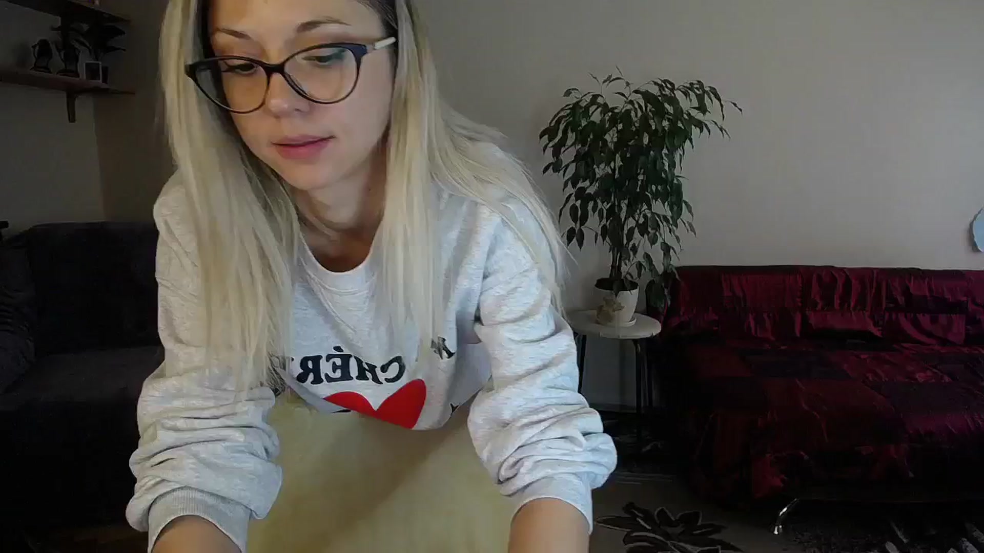 Gallery image thumbnail from Sunshine_alis's myfreecams stream on, 10/15/2024, 13:31 image 17 of 20