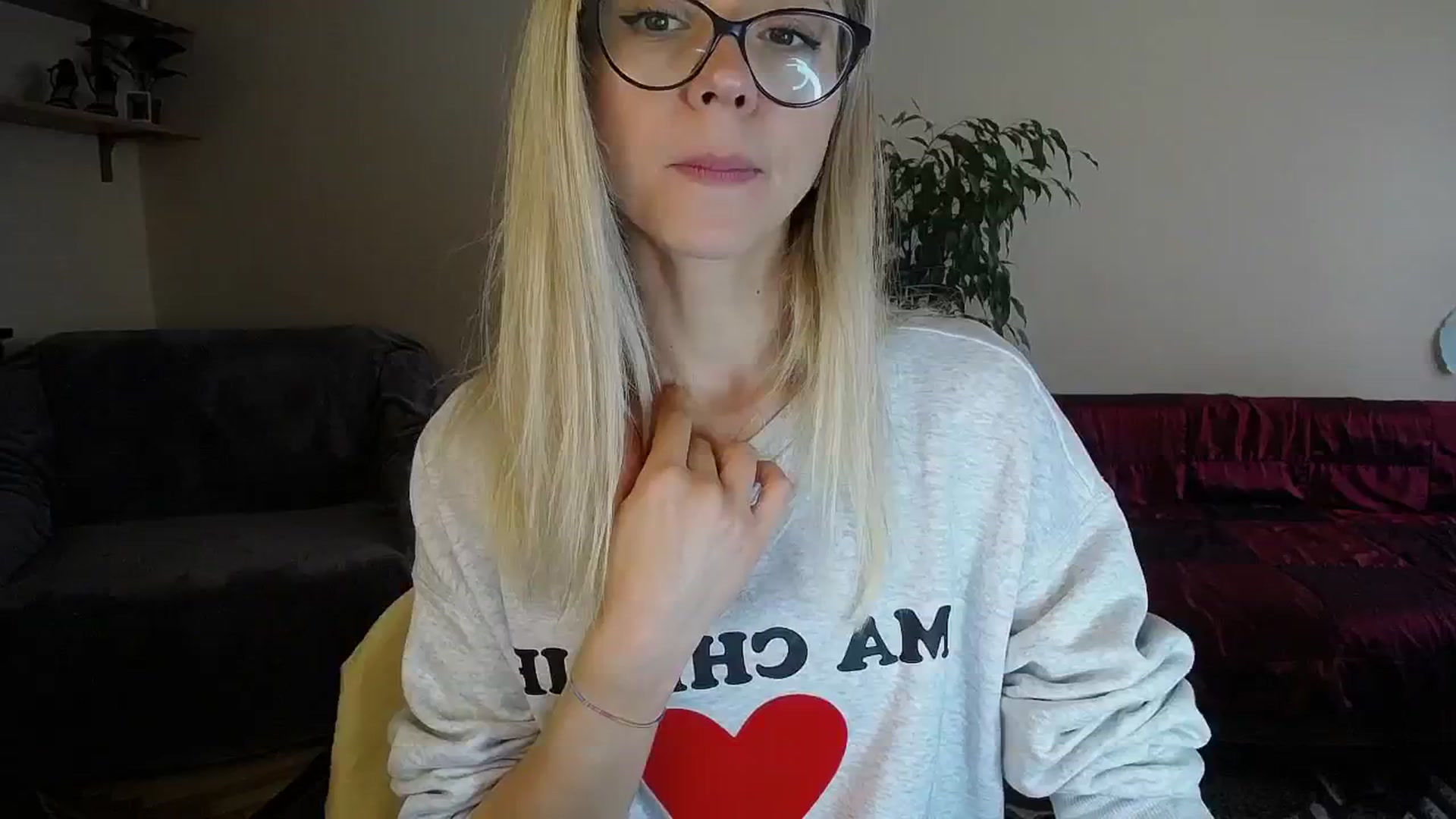 Gallery image thumbnail from Sunshine_alis's myfreecams stream on, 10/15/2024, 13:31 image 14 of 20