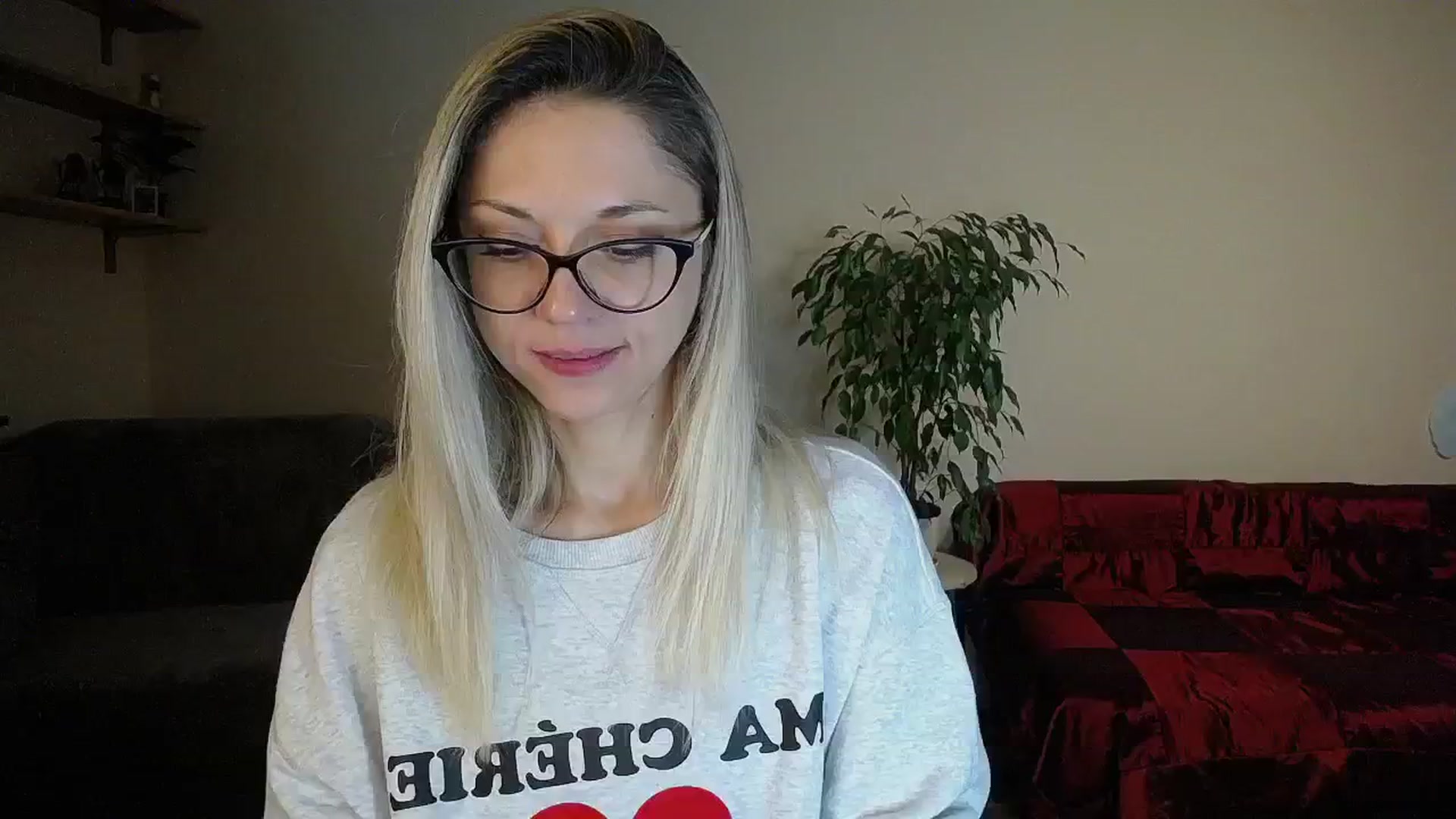 Gallery image thumbnail from Sunshine_alis's myfreecams stream on, 10/15/2024, 16:01 image 12 of 20