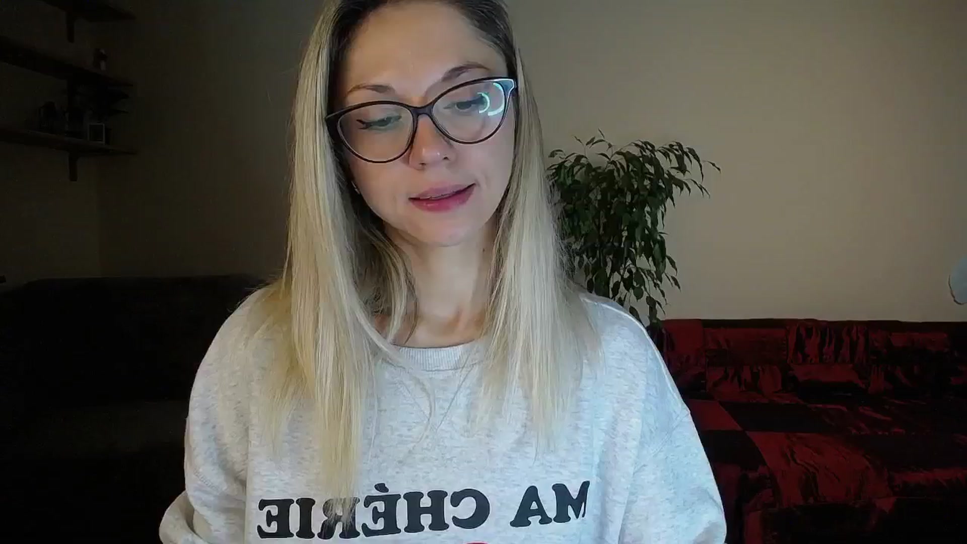 Gallery image thumbnail from Sunshine_alis's myfreecams stream on, 10/15/2024, 16:01 image 17 of 20