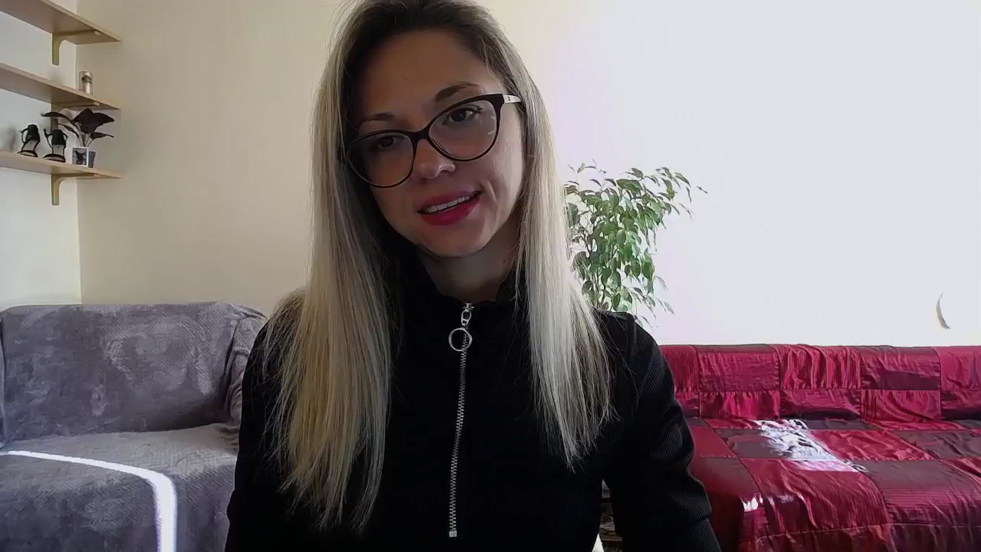 Gallery image thumbnail from Sunshine_alis's myfreecams stream on, 10/17/2024, 14:00 image 9 of 20