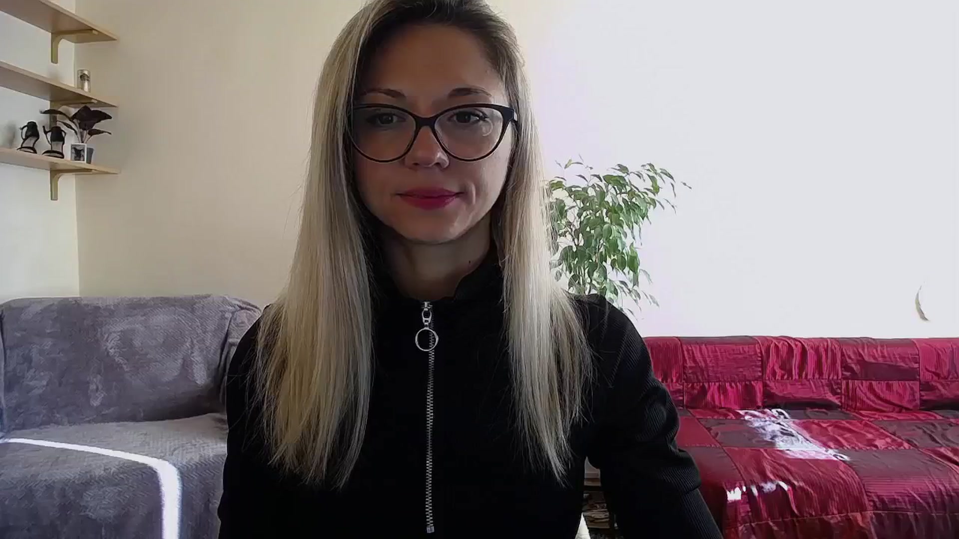 Gallery image thumbnail from Sunshine_alis's myfreecams stream on, 10/17/2024, 14:00 image 8 of 20
