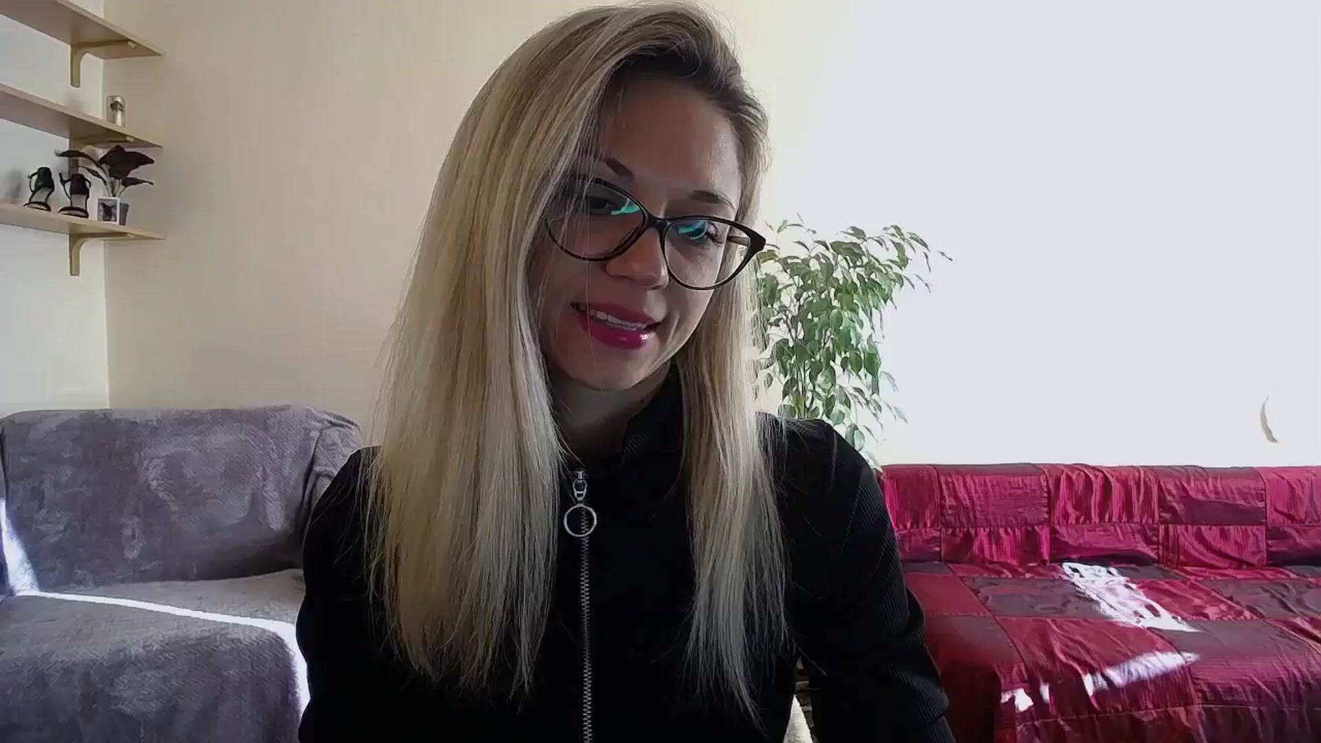 Gallery image thumbnail from Sunshine_alis's myfreecams stream on, 10/17/2024, 14:00 image 2 of 20