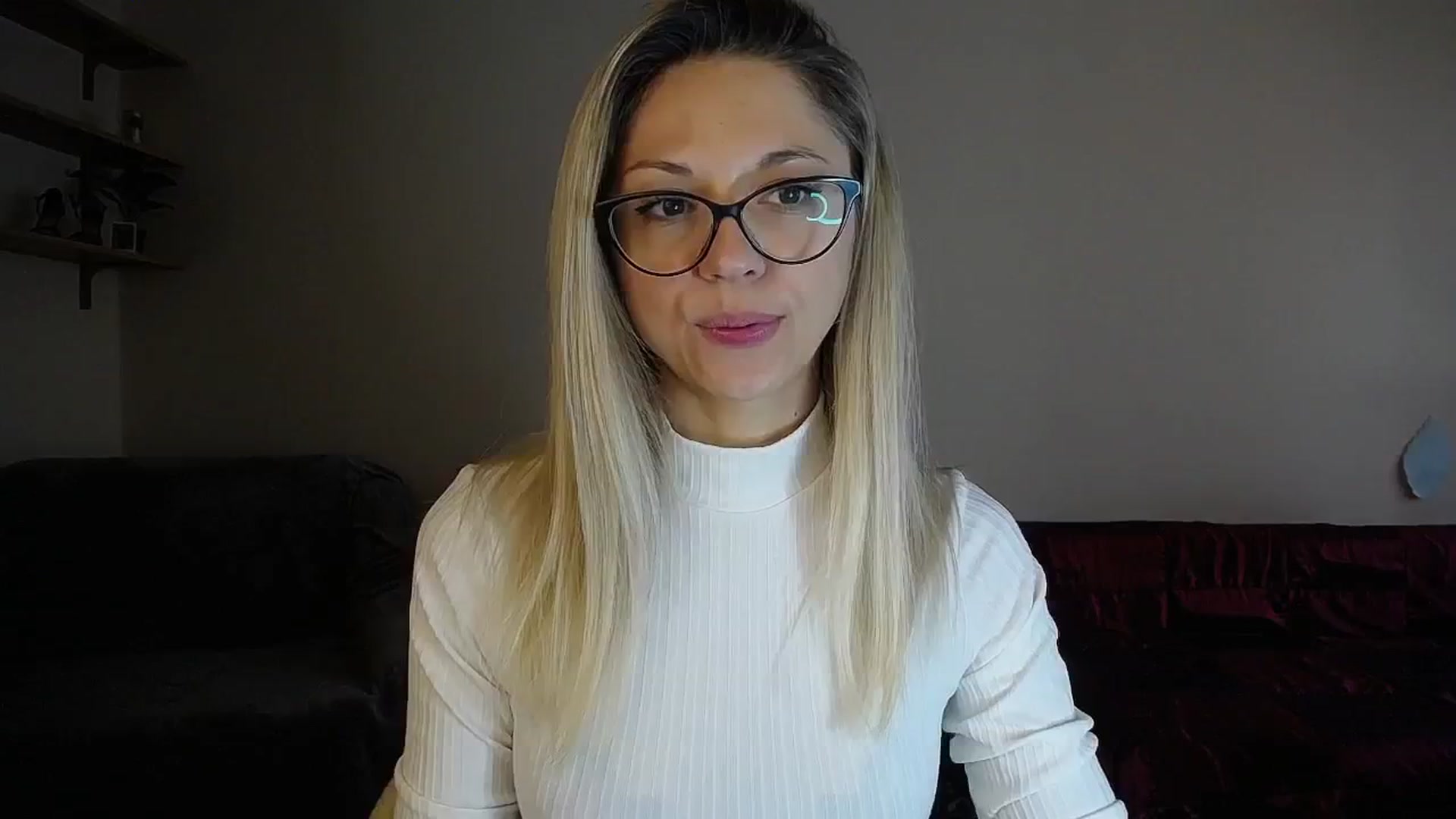 Gallery image thumbnail from Sunshine_alis's myfreecams stream on, 10/18/2024, 16:24 image 9 of 20