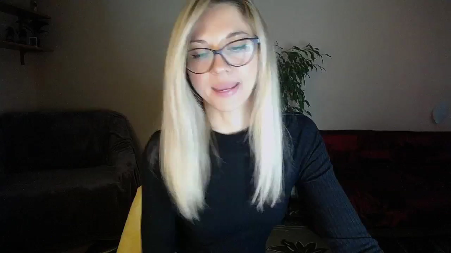 Gallery image thumbnail from Sunshine_alis's myfreecams stream on, 10/19/2024, 15:55 image 14 of 20