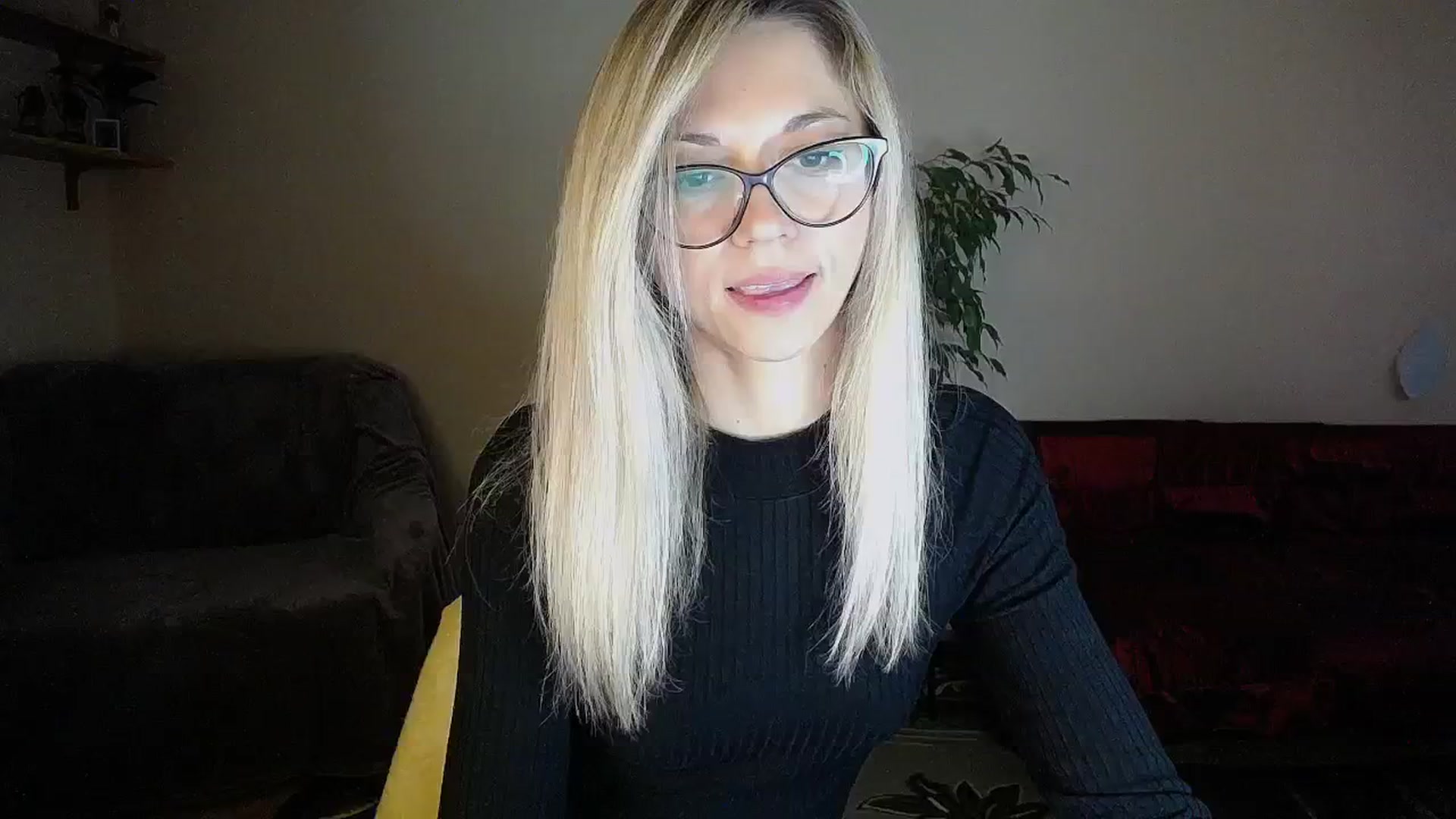 Gallery image thumbnail from Sunshine_alis's myfreecams stream on, 10/19/2024, 15:55 image 13 of 20