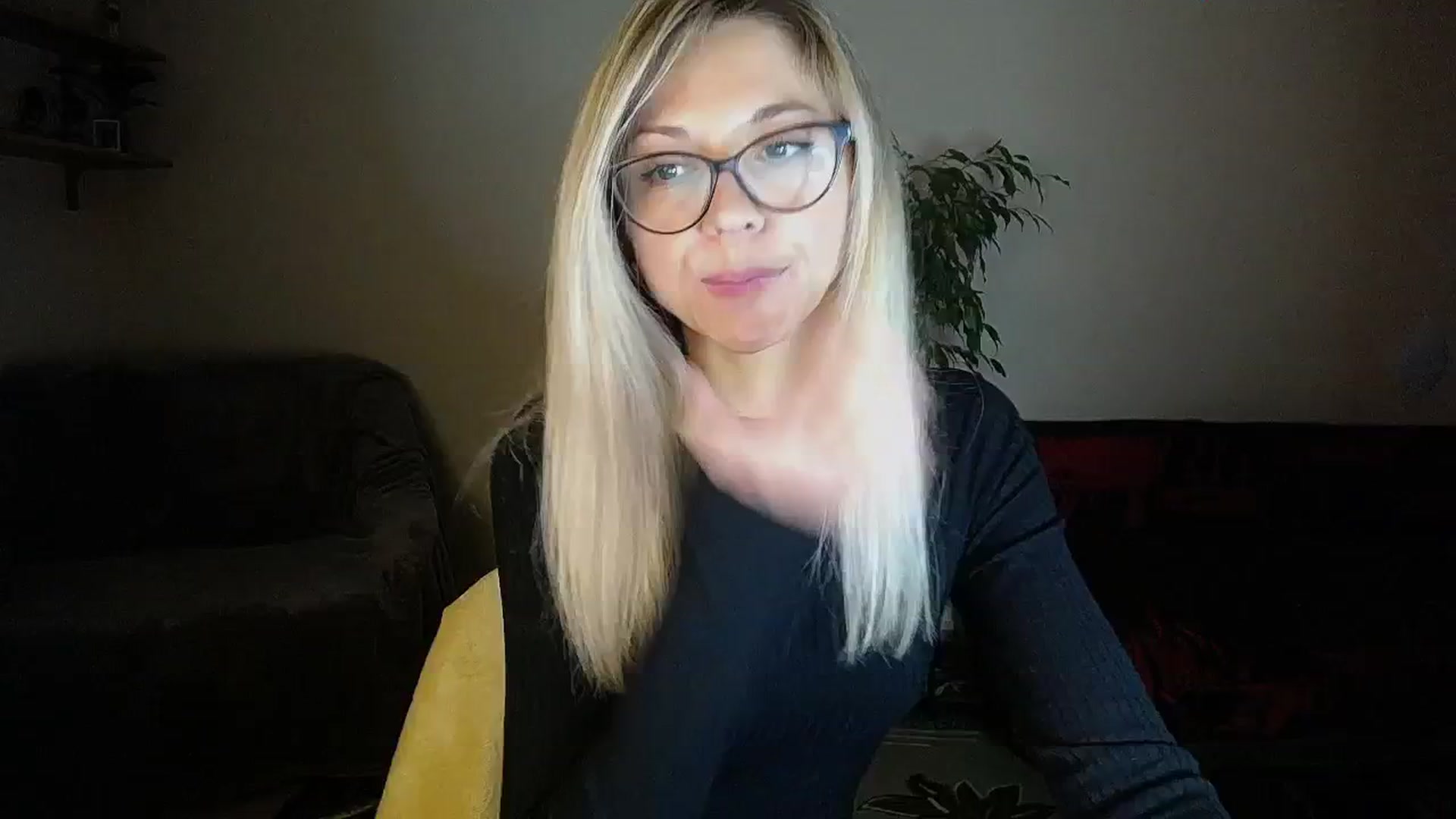 Gallery image thumbnail from Sunshine_alis's myfreecams stream on, 10/19/2024, 15:55 image 19 of 20