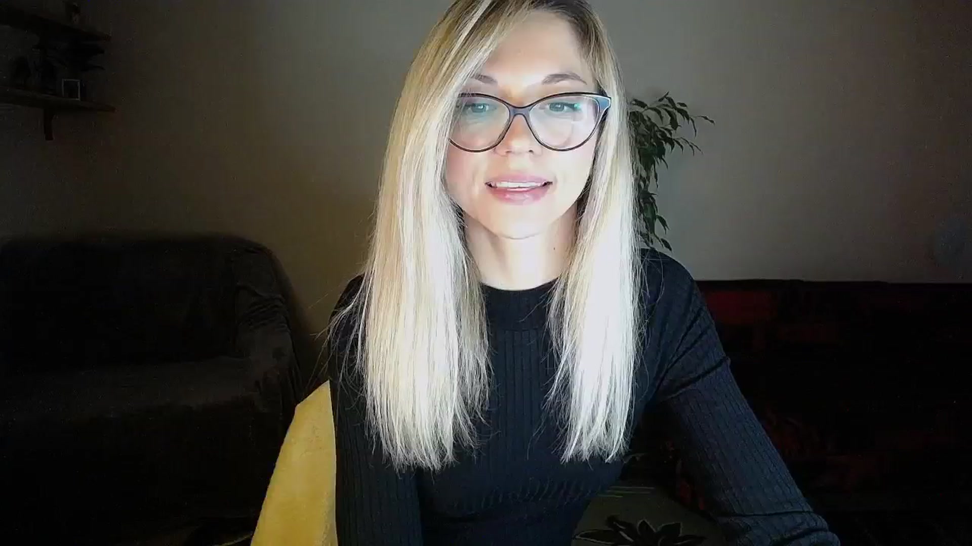 Gallery image thumbnail from Sunshine_alis's myfreecams stream on, 10/19/2024, 15:55 image 16 of 20