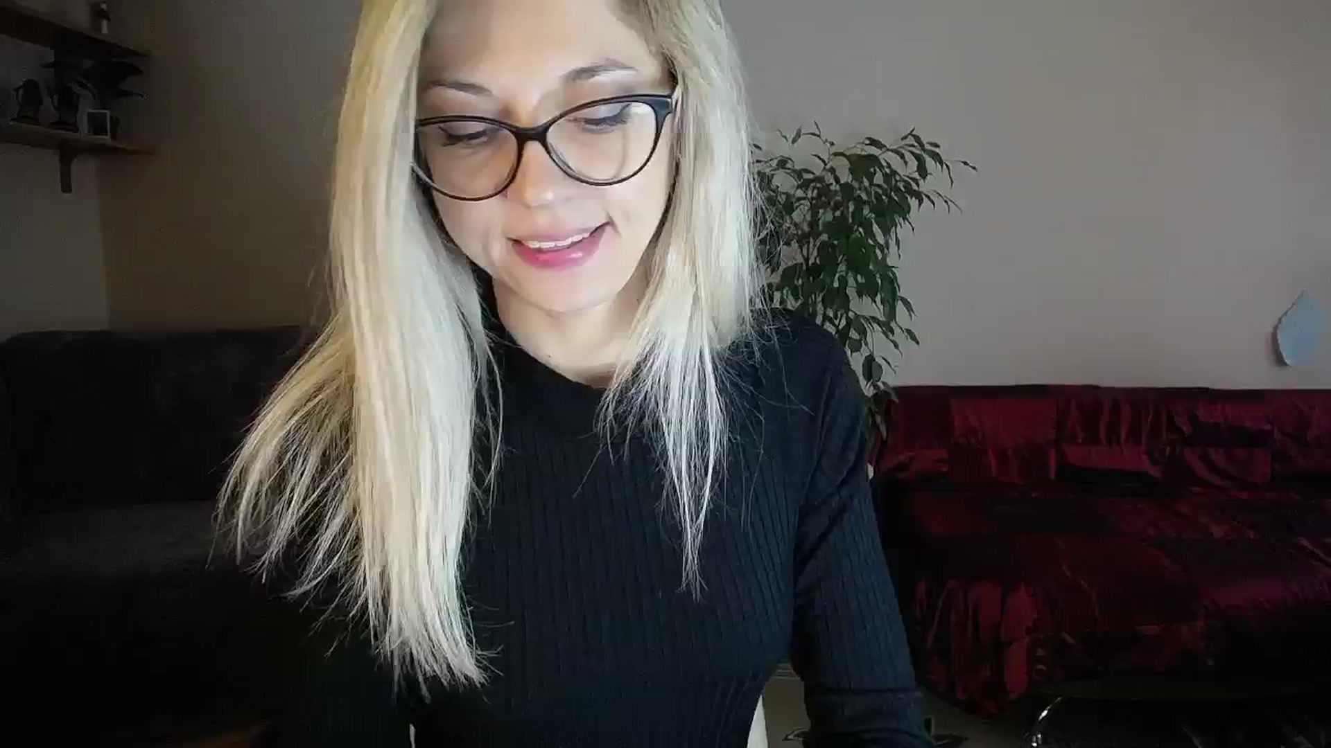 Gallery image thumbnail from Sunshine_alis's myfreecams stream on, 10/19/2024, 15:55 image 8 of 20
