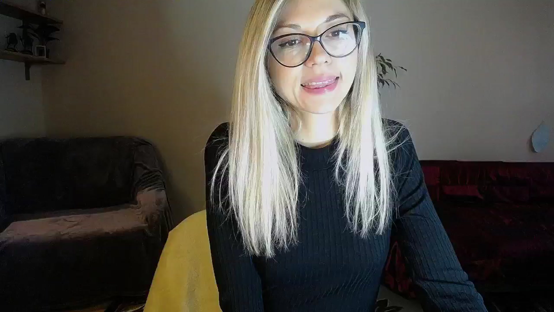 Gallery image thumbnail from Sunshine_alis's myfreecams stream on, 10/19/2024, 15:55 image 11 of 20