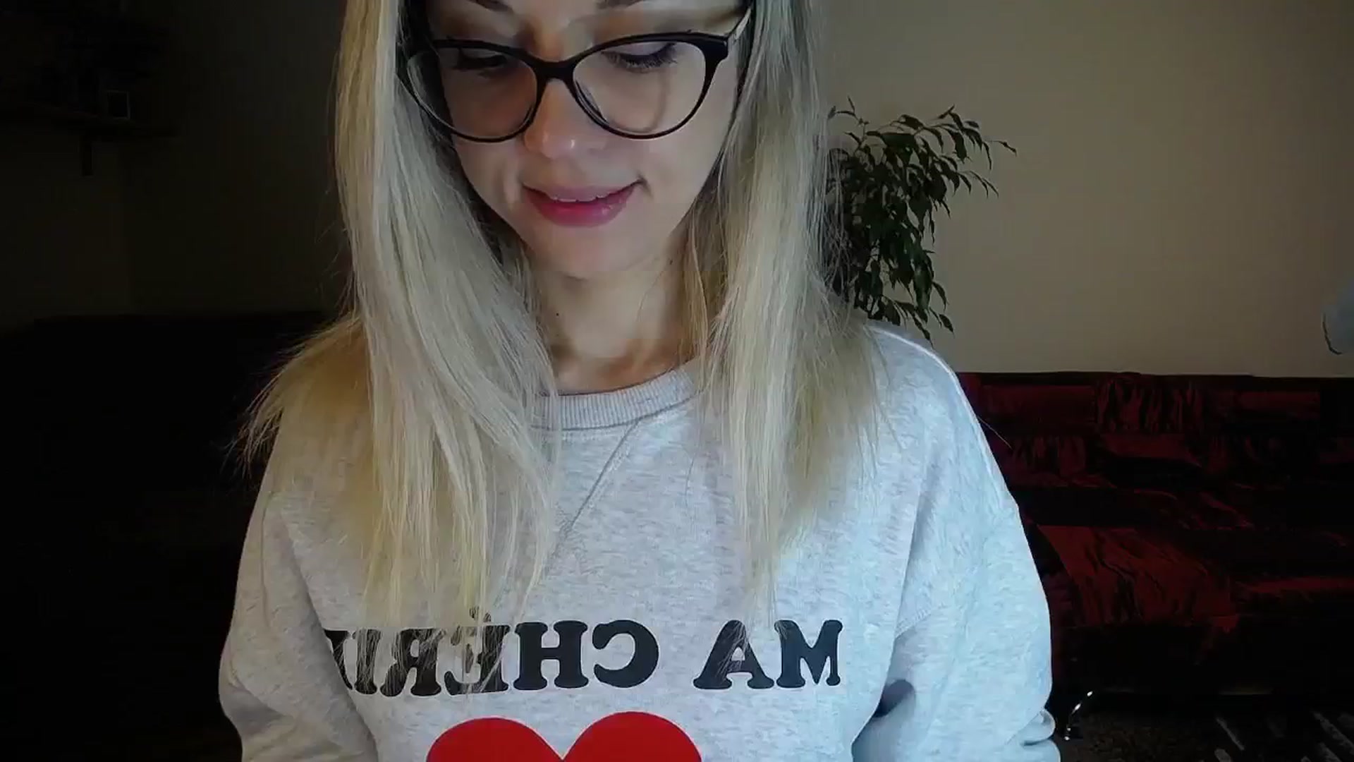 Gallery image thumbnail from Sunshine_alis's myfreecams stream on, 10/20/2024, 16:11 image 11 of 20