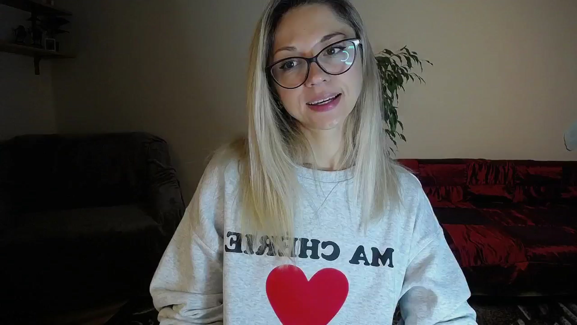 Gallery image thumbnail from Sunshine_alis's myfreecams stream on, 10/20/2024, 16:11 image 3 of 20