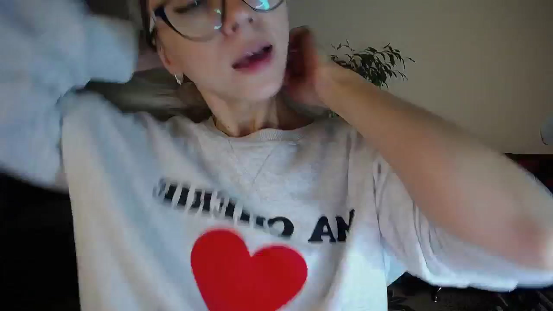 Gallery image thumbnail from Sunshine_alis's myfreecams stream on, 10/20/2024, 16:11 image 12 of 20