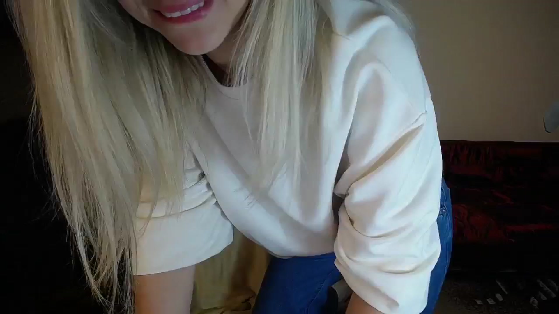 Gallery image thumbnail from Sunshine_alis's myfreecams stream on, 10/22/2024, 16:27 image 11 of 20