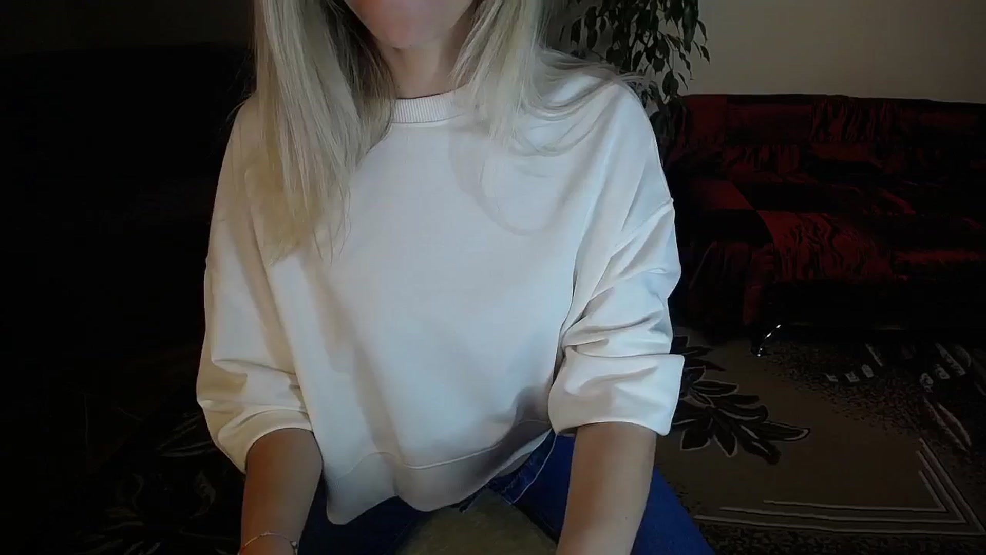 Gallery image thumbnail from Sunshine_alis's myfreecams stream on, 10/22/2024, 16:27 image 15 of 20