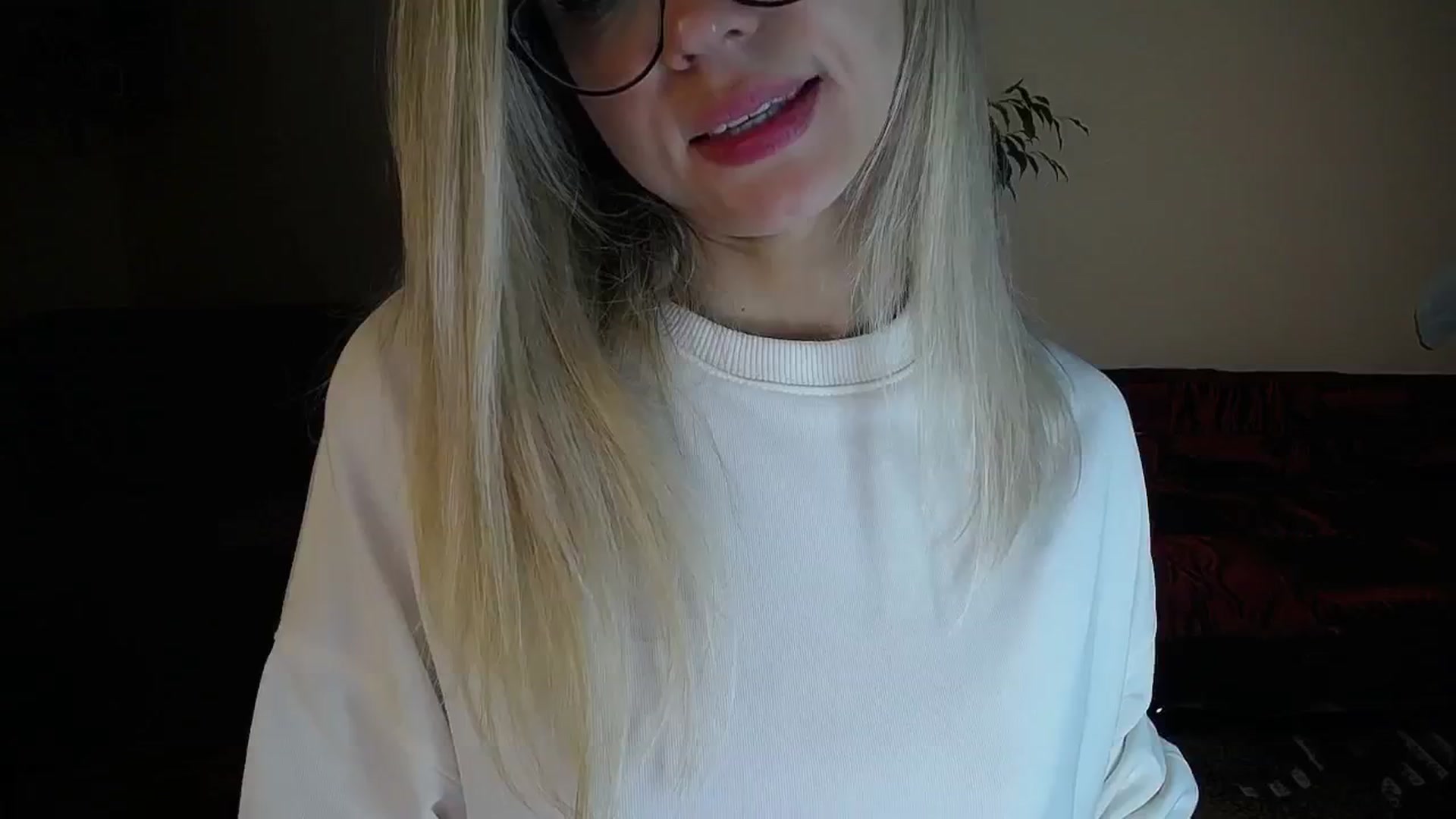 Gallery image thumbnail from Sunshine_alis's myfreecams stream on, 10/22/2024, 16:27 image 7 of 20