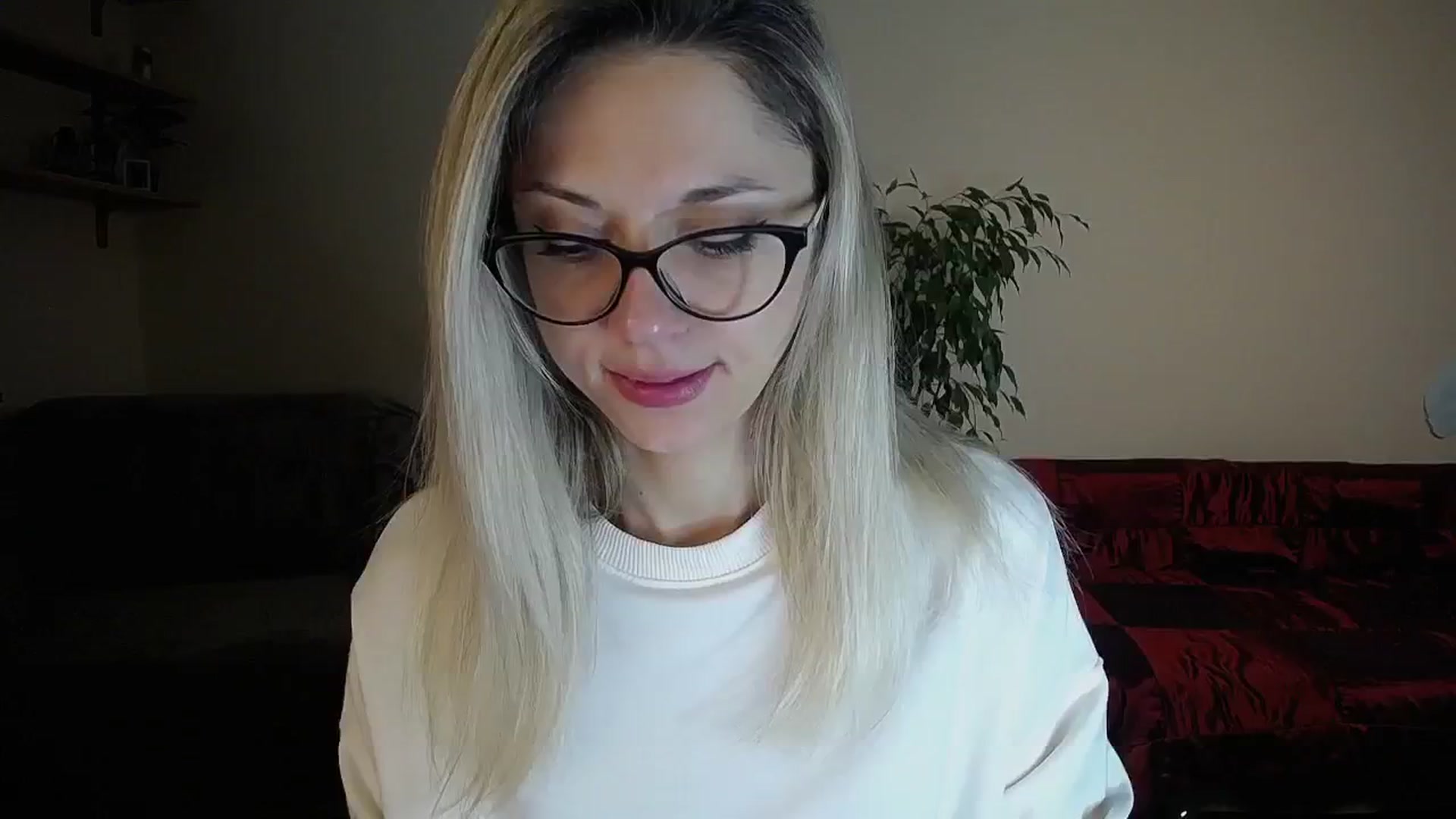 Gallery image thumbnail from Sunshine_alis's myfreecams stream on, 10/22/2024, 16:27 image 1 of 20