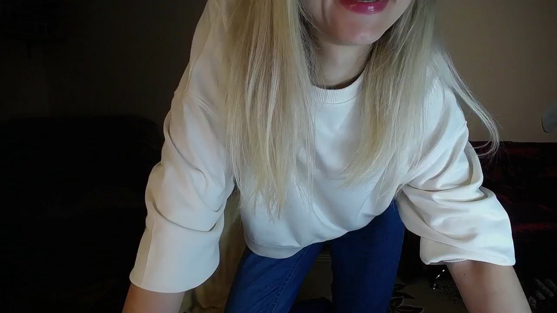 Gallery image thumbnail from Sunshine_alis's myfreecams stream on, 10/22/2024, 16:27 image 10 of 20