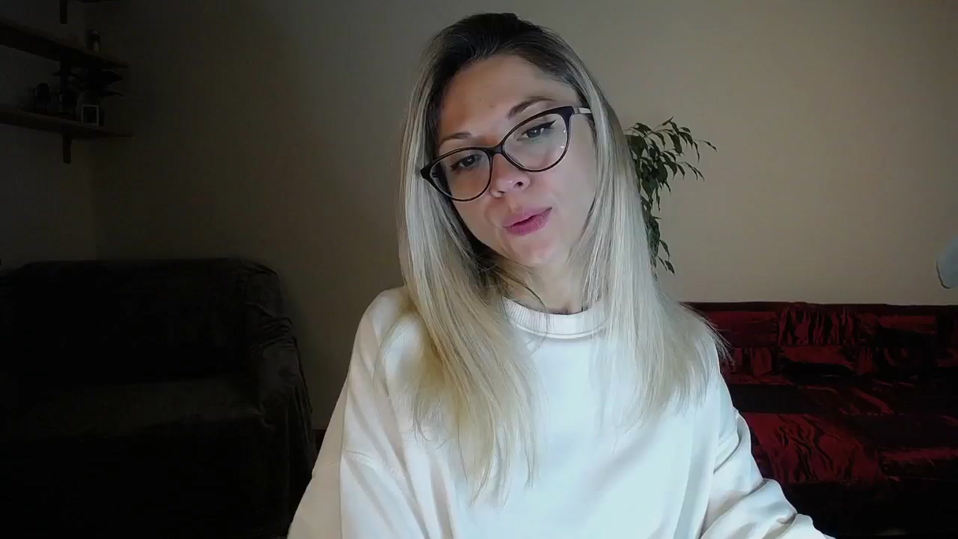 Gallery image thumbnail from Sunshine_alis's myfreecams stream on, 10/22/2024, 16:27 image 4 of 20