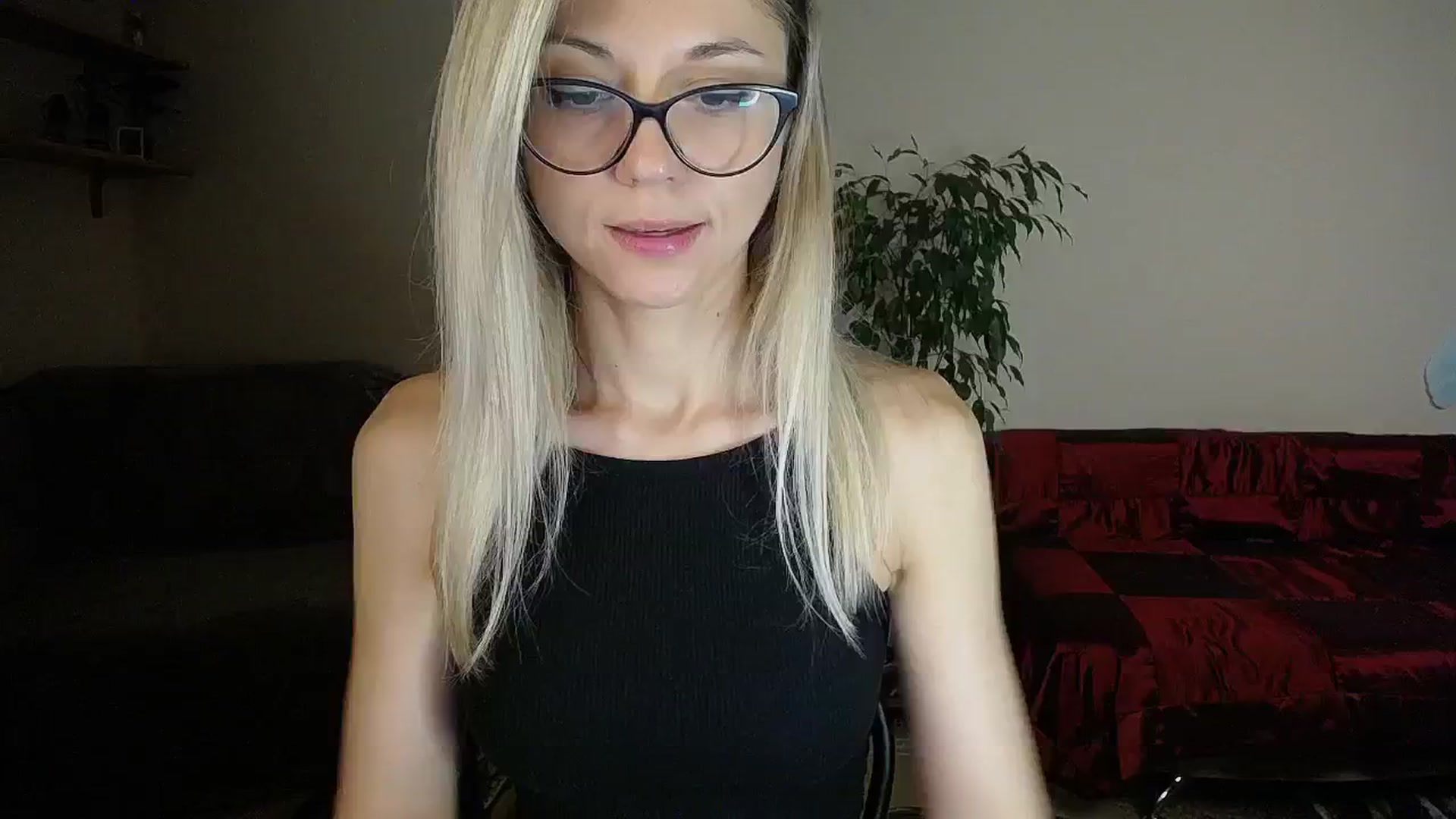 Gallery image thumbnail from Sunshine_alis's myfreecams stream on, 10/23/2024, 16:20 image 4 of 20