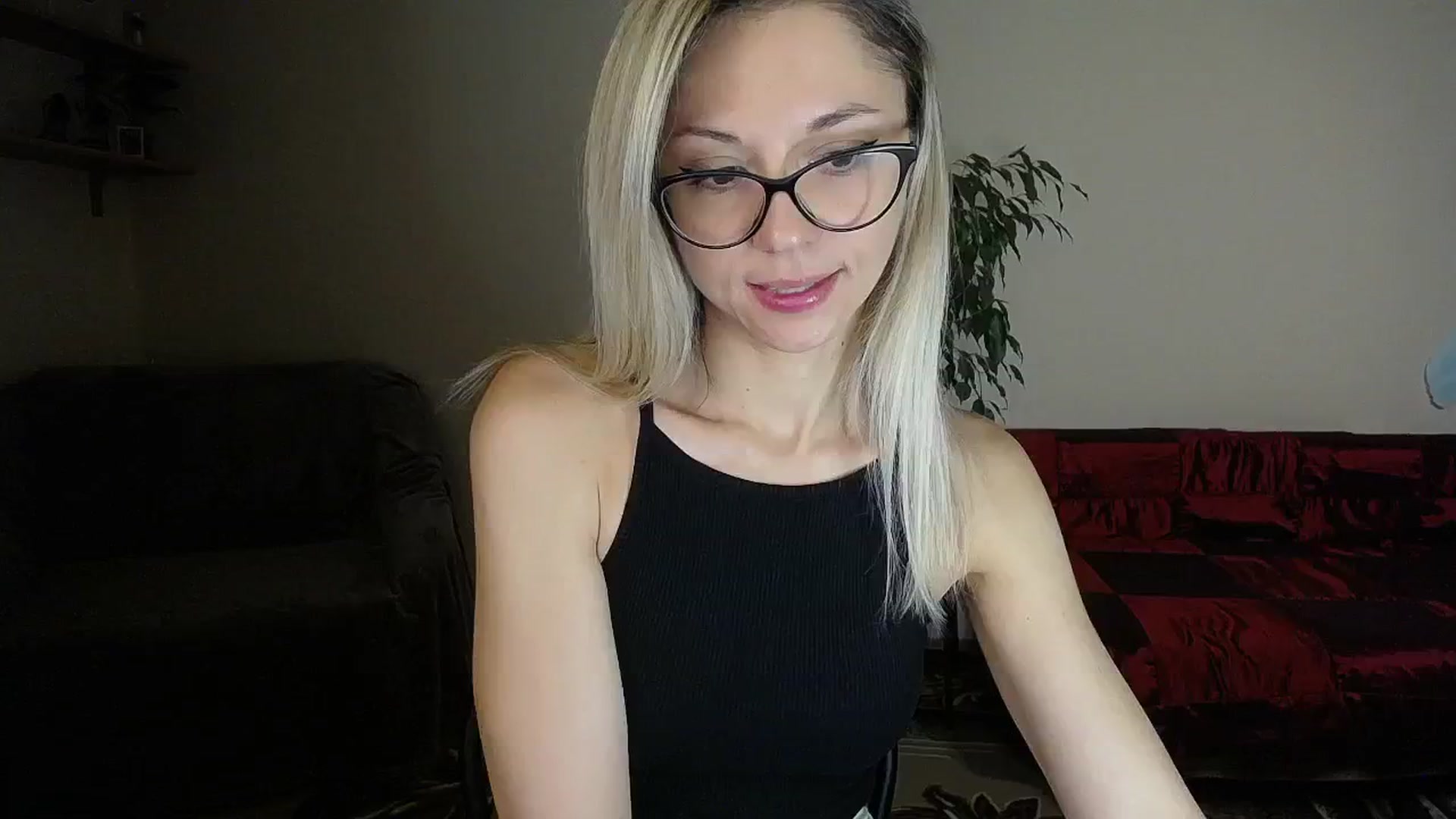 Gallery image thumbnail from Sunshine_alis's myfreecams stream on, 10/23/2024, 16:20 image 1 of 20