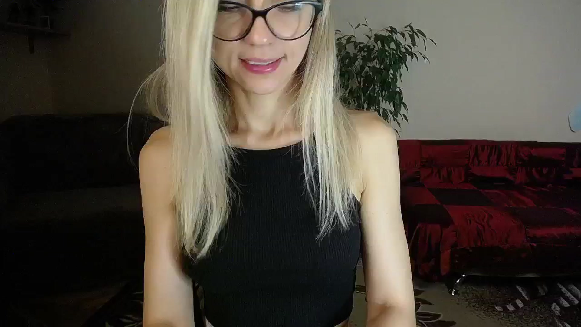 Gallery image thumbnail from Sunshine_alis's myfreecams stream on, 10/23/2024, 16:20 image 19 of 20