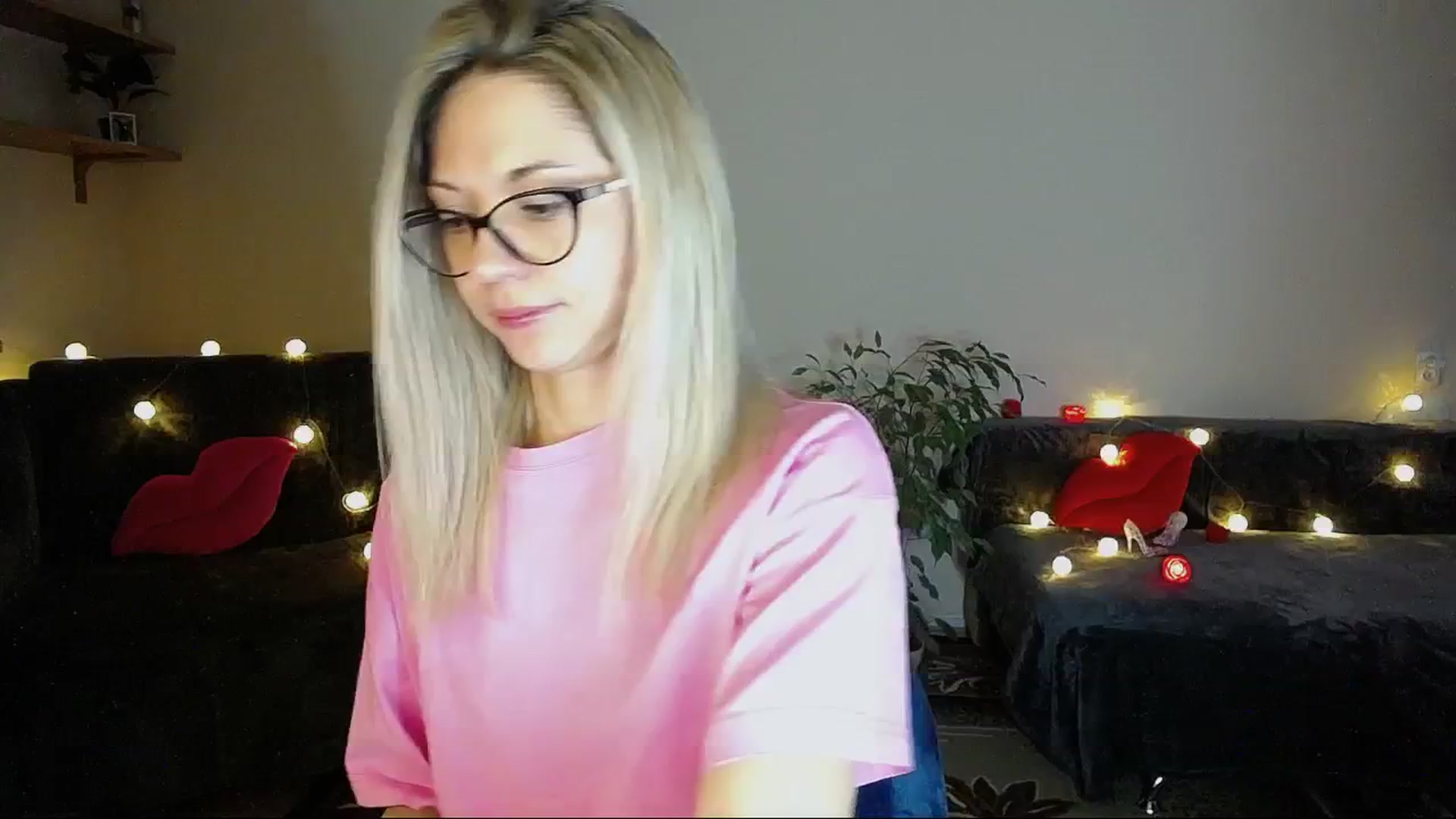 Gallery image thumbnail from Sunshine_alis's myfreecams stream on, 01/14/2025, 15:21 image 10 of 20