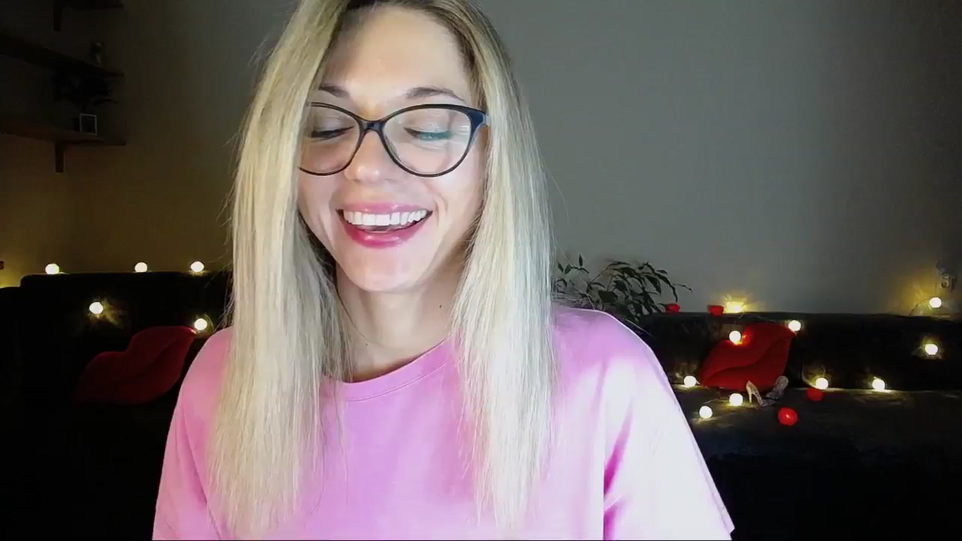 Gallery image thumbnail from Sunshine_alis's myfreecams stream on, 01/14/2025, 18:43 image 4 of 20