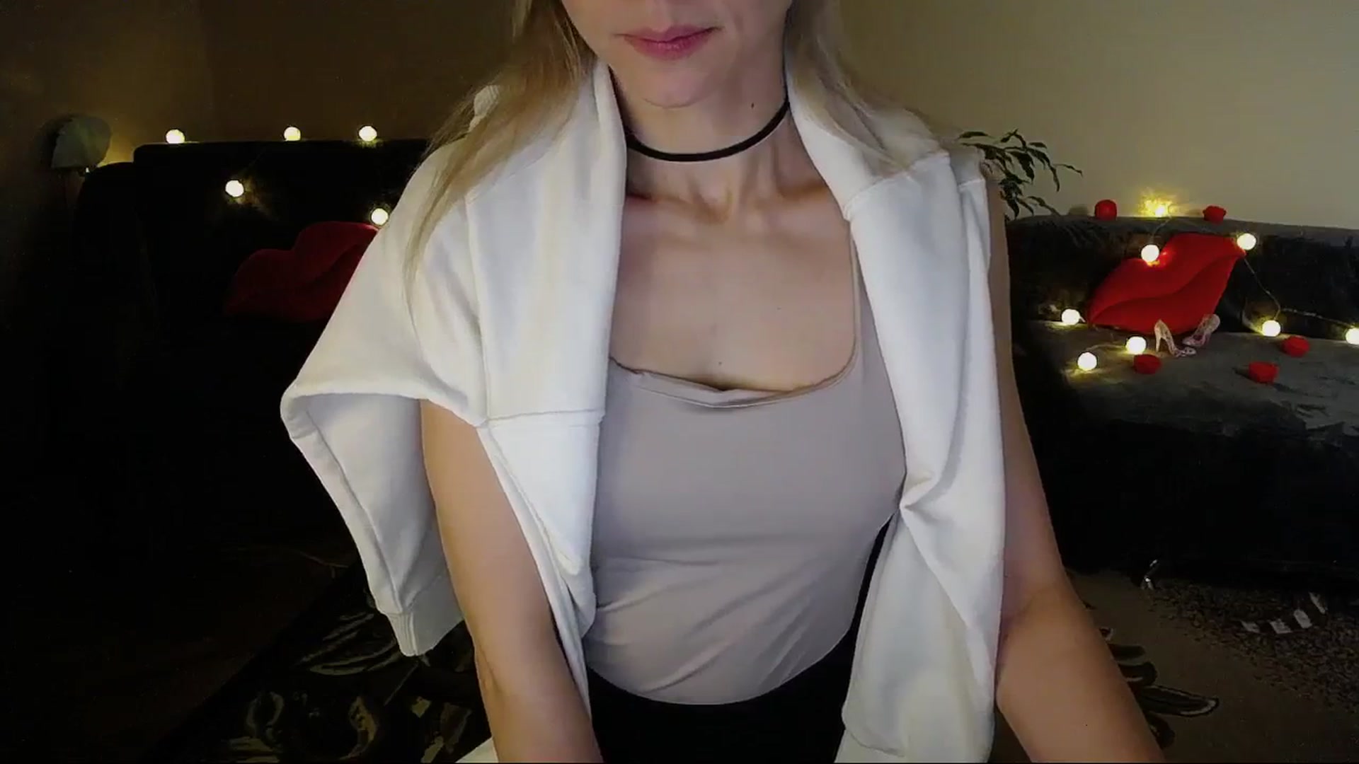Gallery image thumbnail from Sunshine_alis's myfreecams stream on, 01/18/2025, 20:31 image 4 of 20