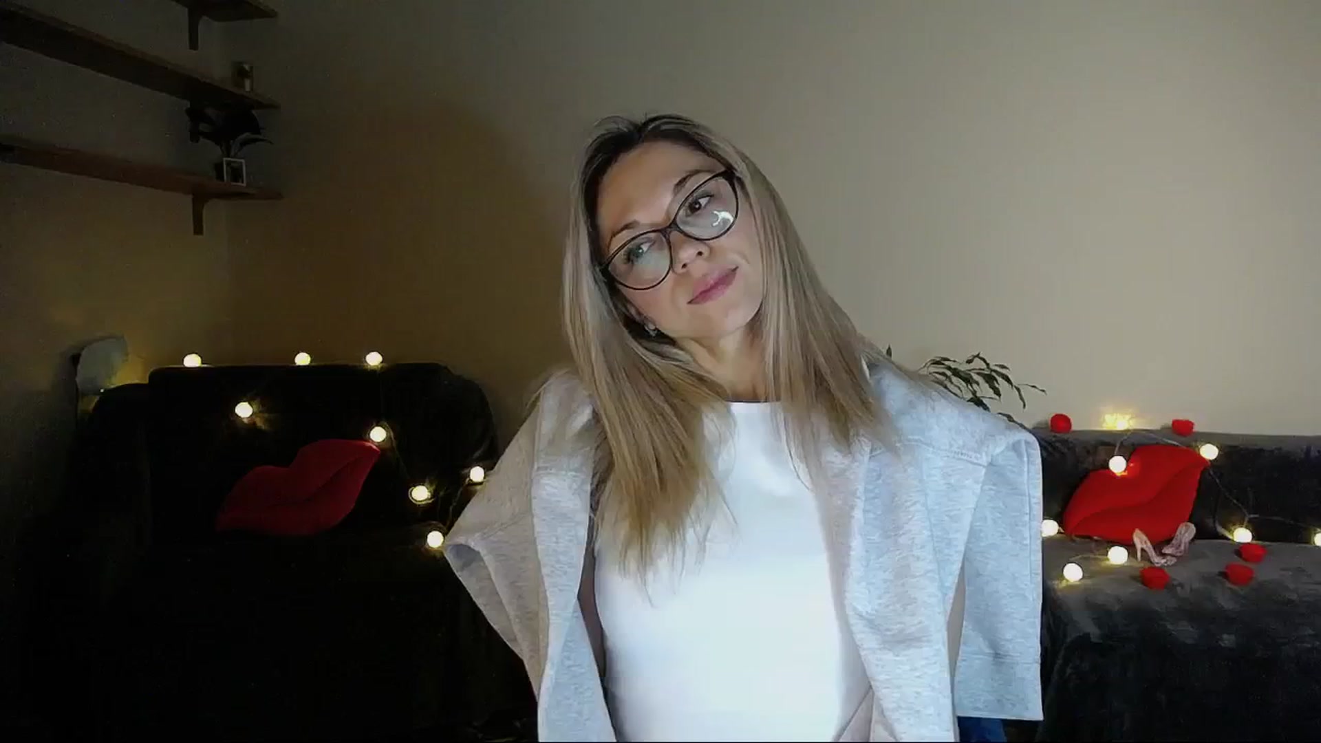 Gallery image thumbnail from Sunshine_alis's myfreecams stream on, 01/20/2025, 17:17 image 11 of 20