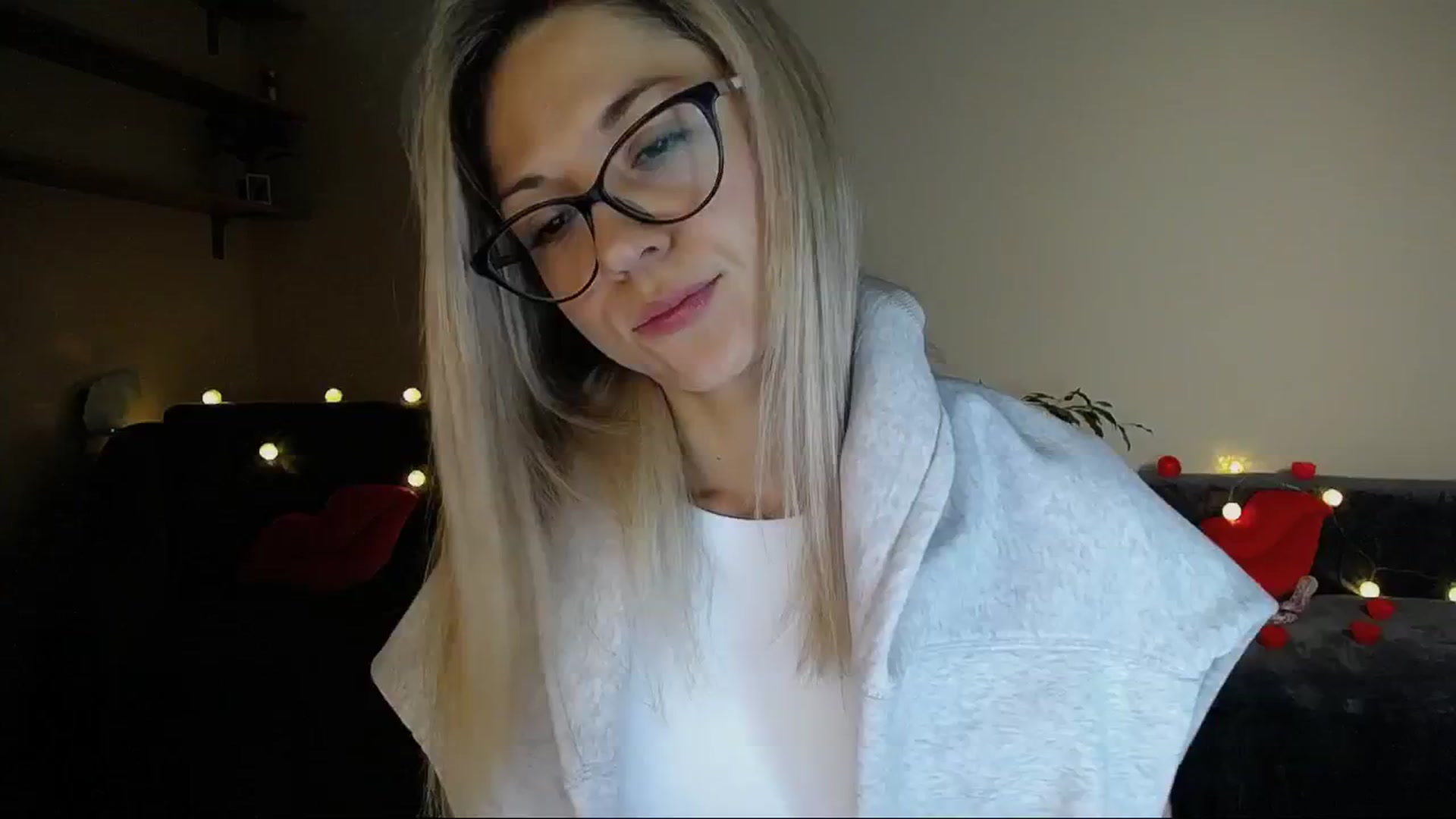 Gallery image thumbnail from Sunshine_alis's myfreecams stream on, 01/20/2025, 17:17 image 10 of 20
