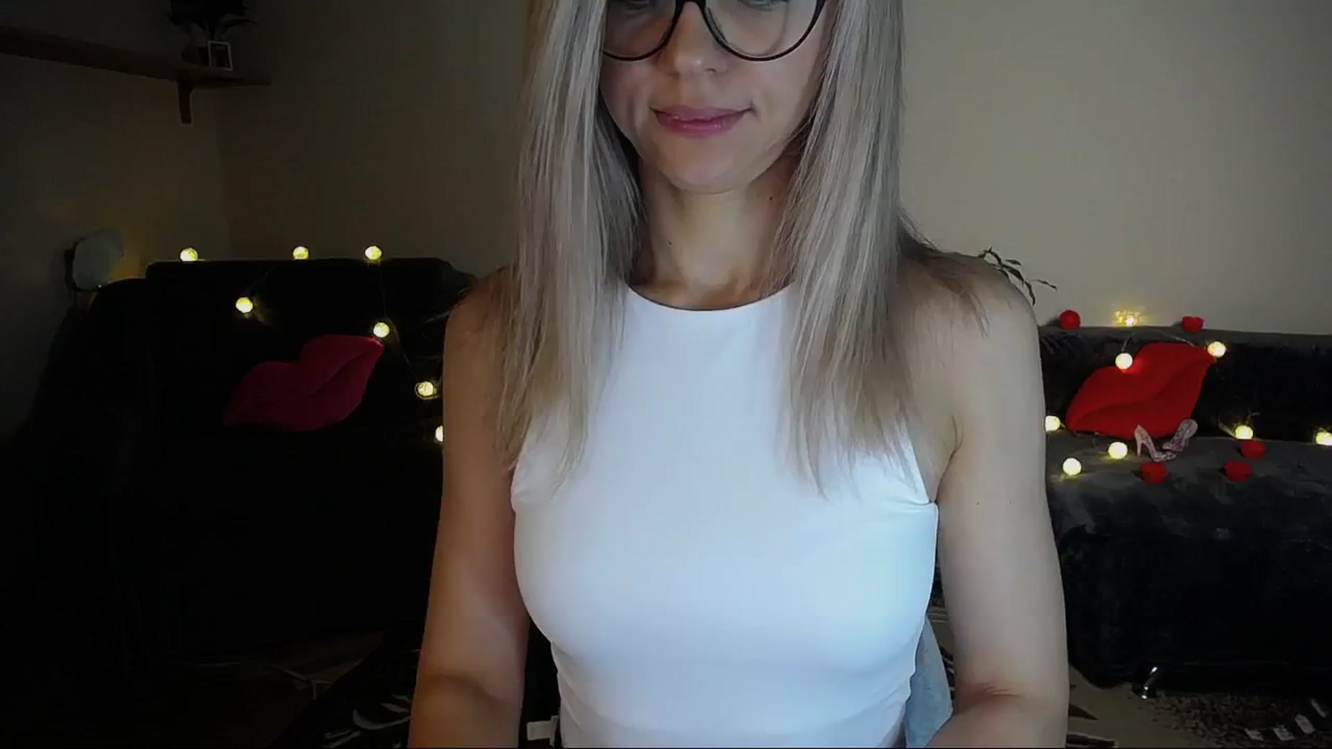 Gallery image thumbnail from Sunshine_alis's myfreecams stream on, 01/20/2025, 17:17 image 15 of 20
