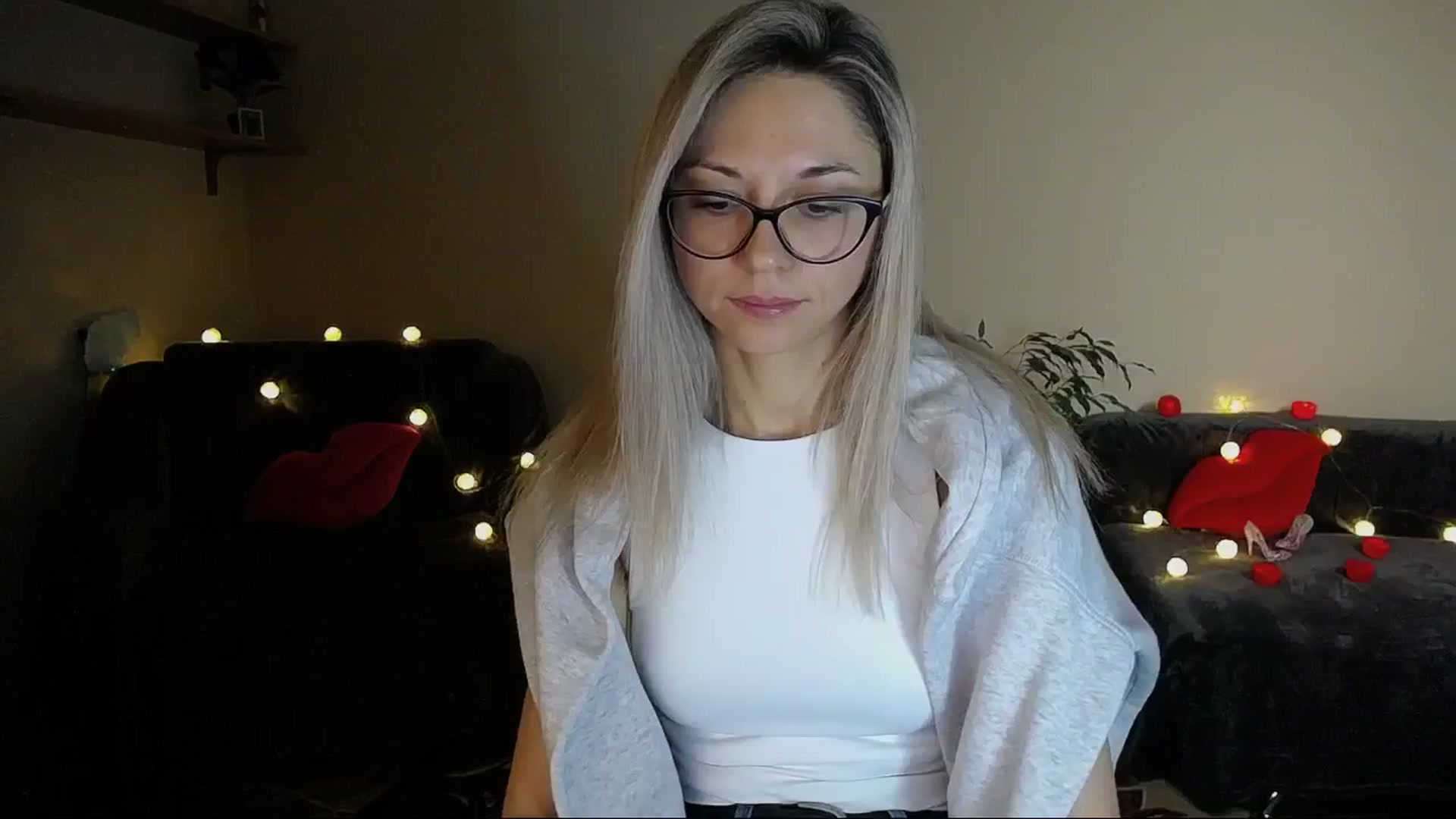 Gallery image thumbnail from Sunshine_alis's myfreecams stream on, 01/20/2025, 17:17 image 6 of 20
