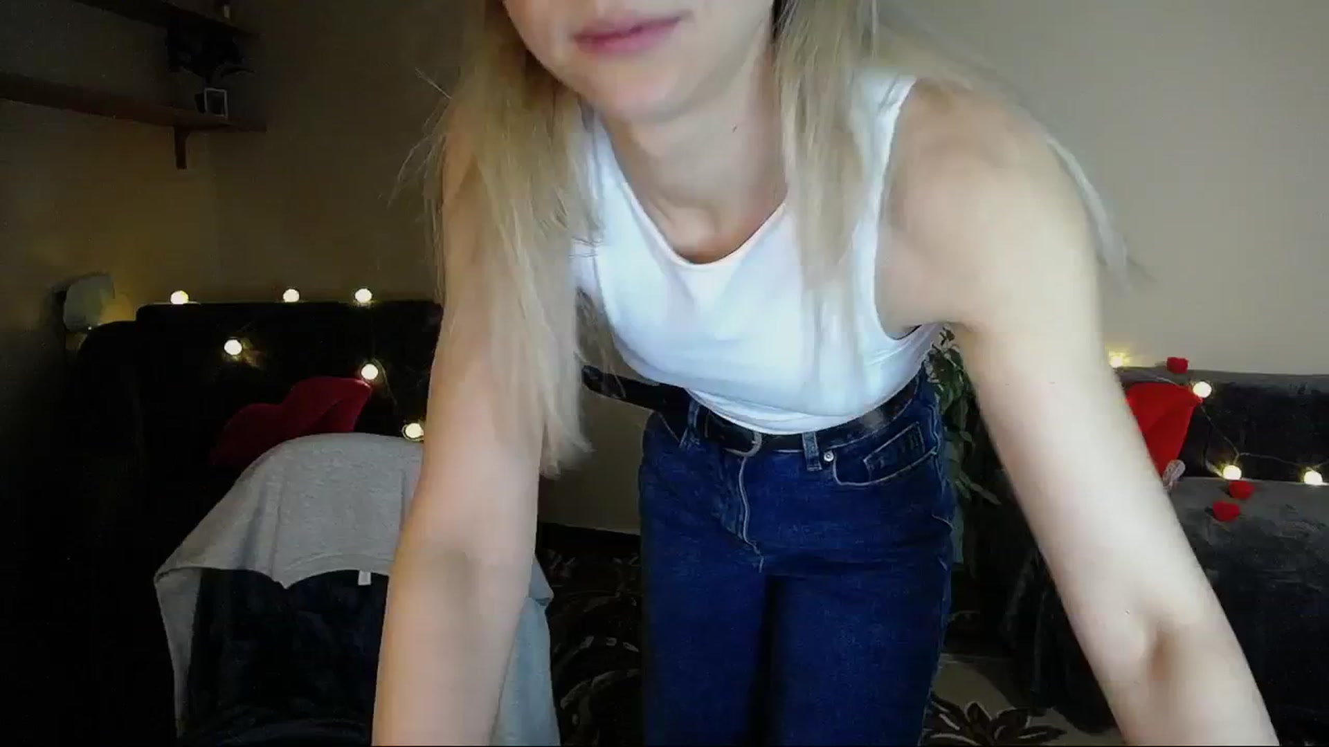 Gallery image thumbnail from Sunshine_alis's myfreecams stream on, 01/20/2025, 19:35 image 7 of 20