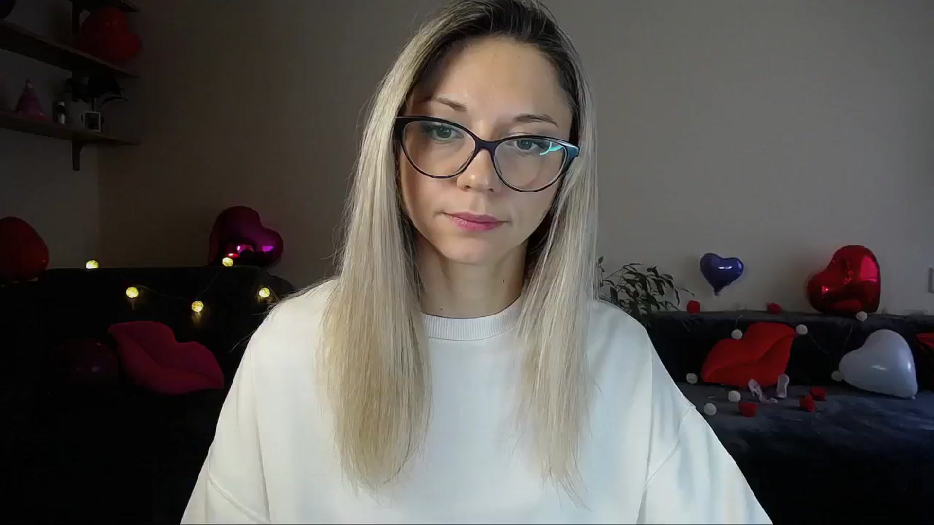 Gallery image thumbnail from Sunshine_alis's myfreecams stream on, 02/19/2025, 16:20 image 7 of 20
