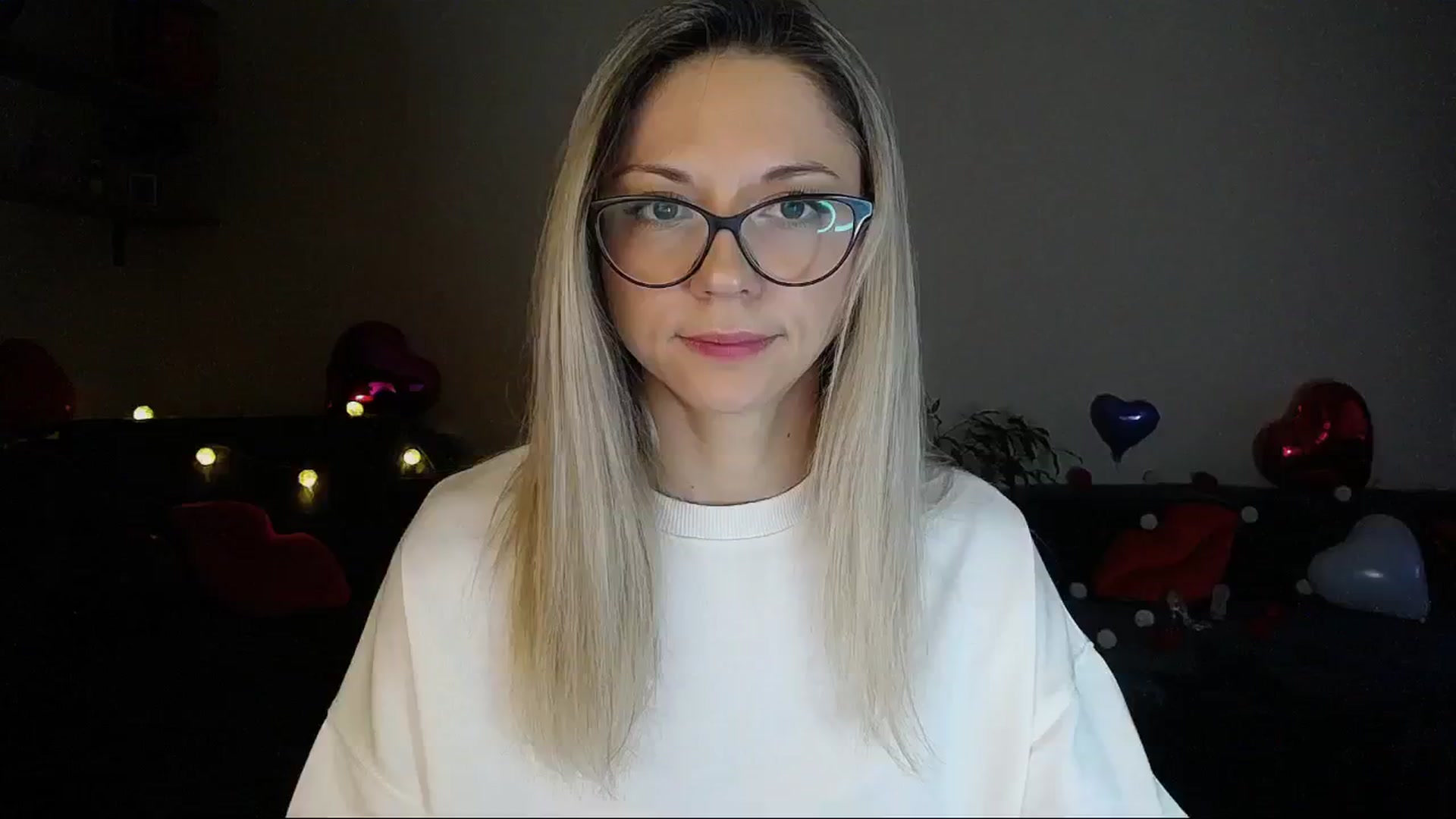 Gallery image thumbnail from Sunshine_alis's myfreecams stream on, 02/19/2025, 16:20 image 15 of 20