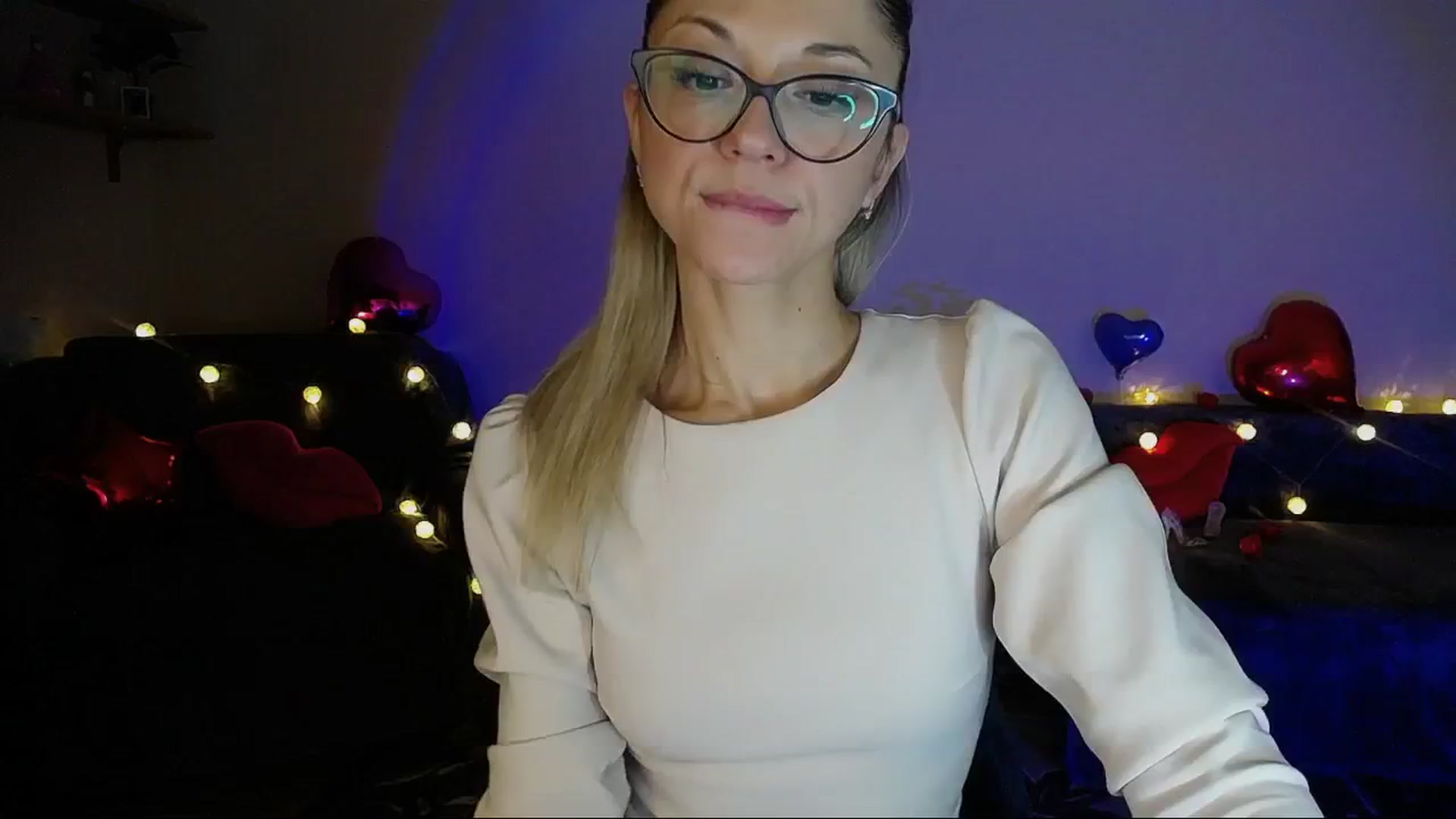 Gallery image thumbnail from Sunshine_alis's myfreecams stream on, 02/22/2025, 18:36 image 15 of 20